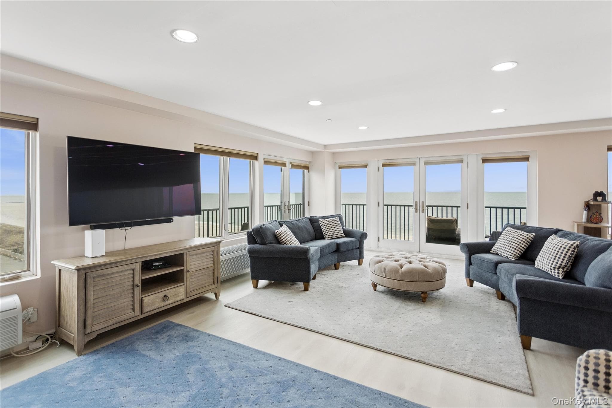 260 W Broadway Unit: 7A thumbnail 4