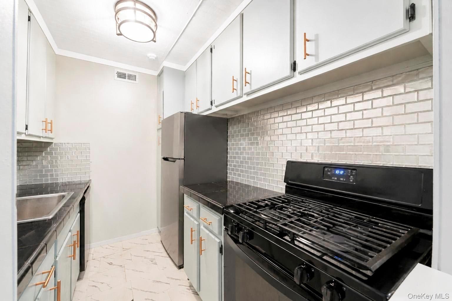 194 Artist Lake Drive Unit: 194 thumbnail 16