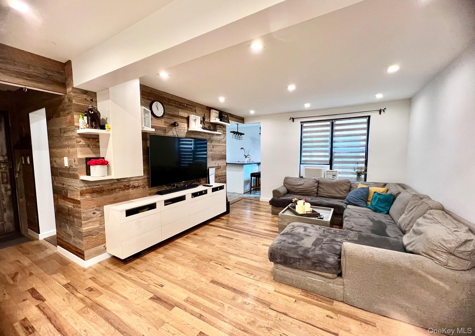 83-30 98th Street Unit: 3A thumbnail 4