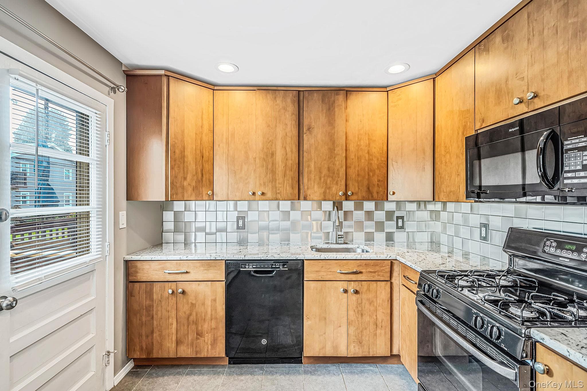 126 Cardinal Lane Unit: 126 thumbnail 8