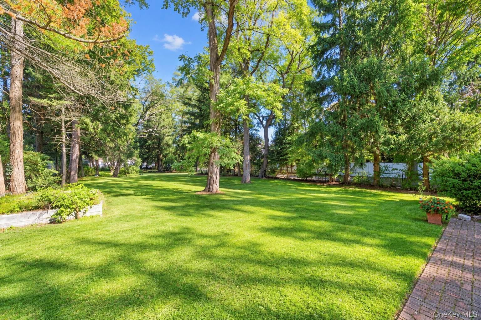 271 Syosset Woodbury Road thumbnail 39