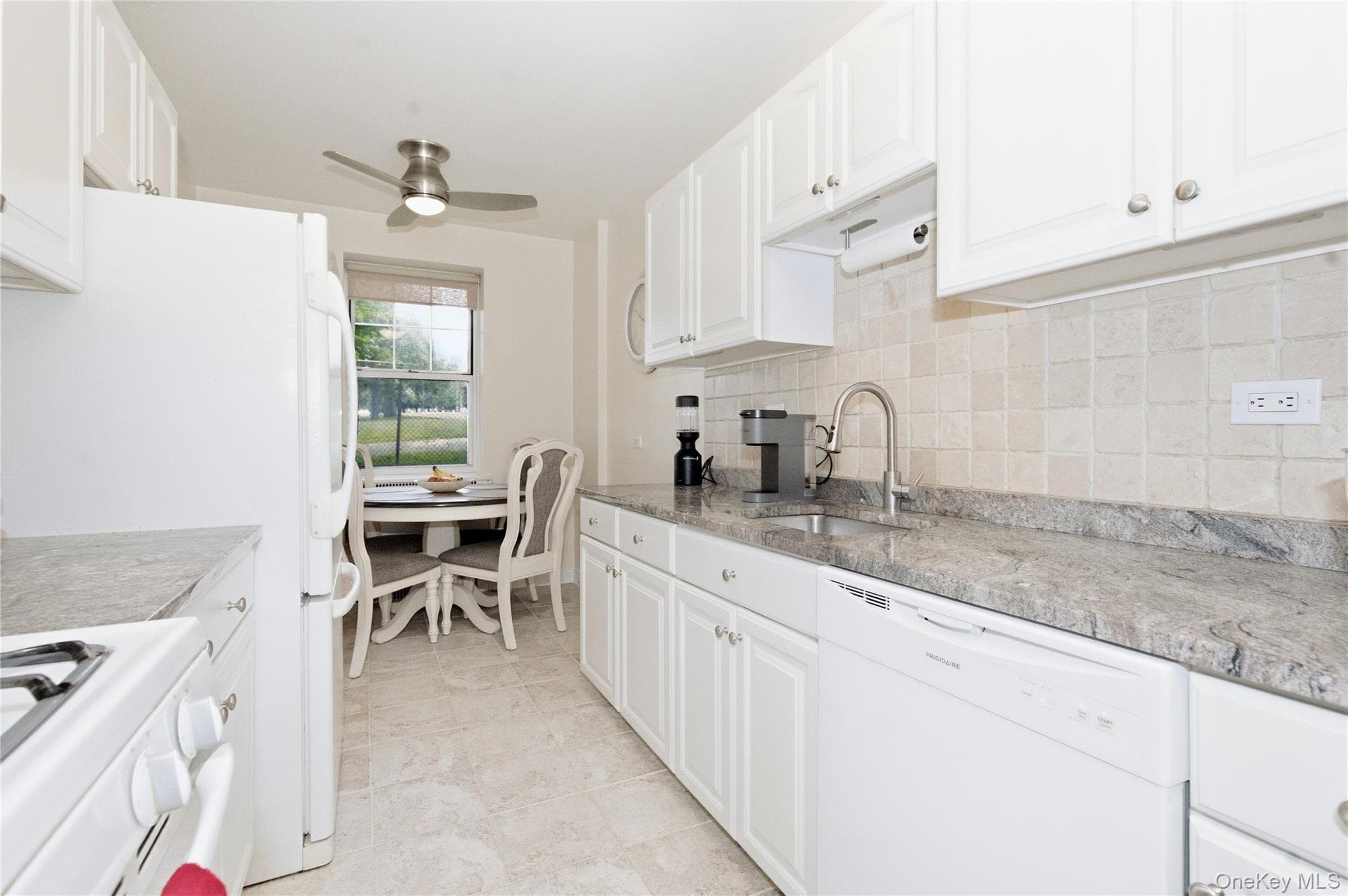 50 N Broadway Unit: 1J thumbnail 6