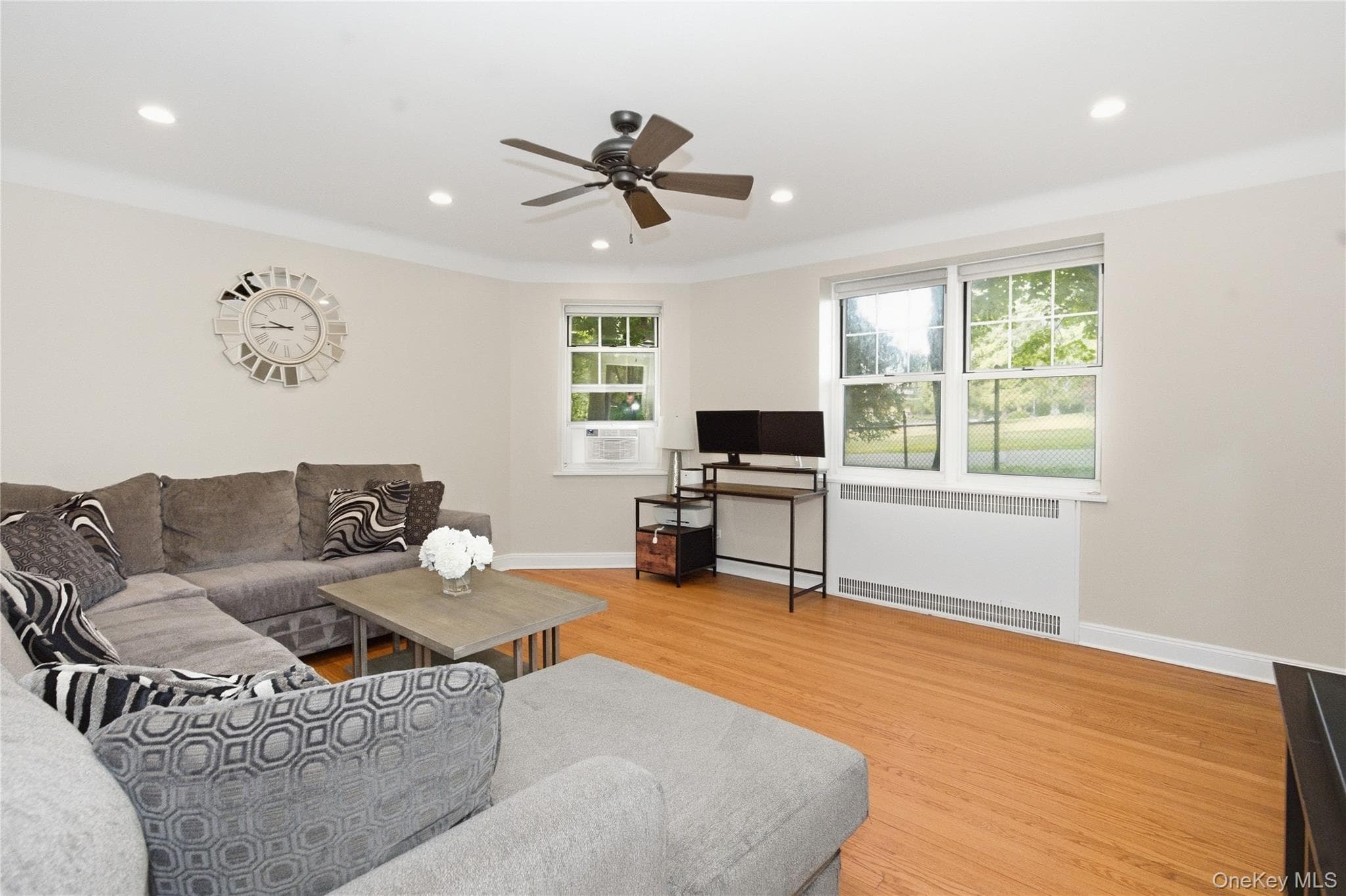 50 N Broadway Unit: 1J thumbnail 4
