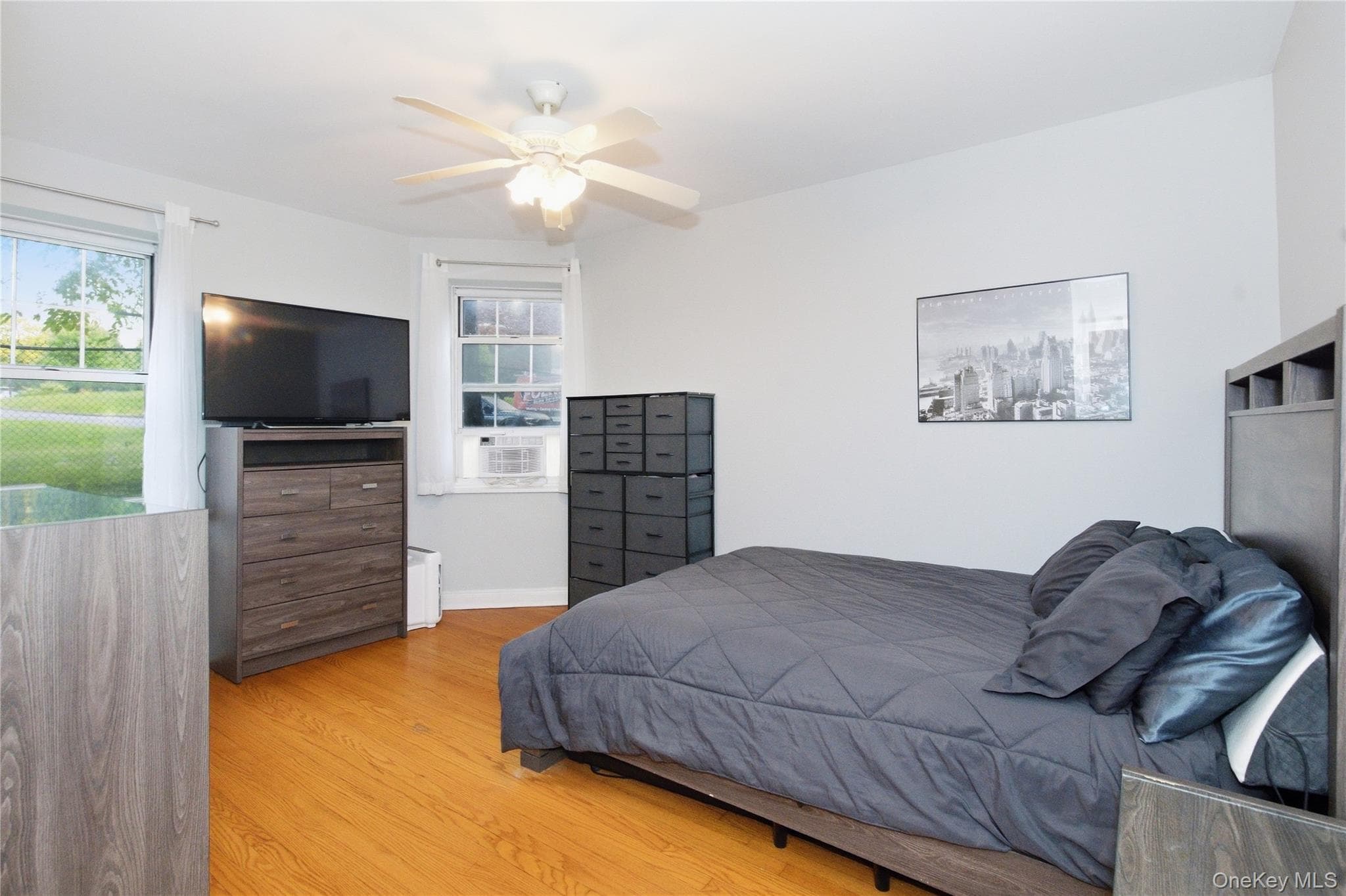 50 N Broadway Unit: 1J thumbnail 9