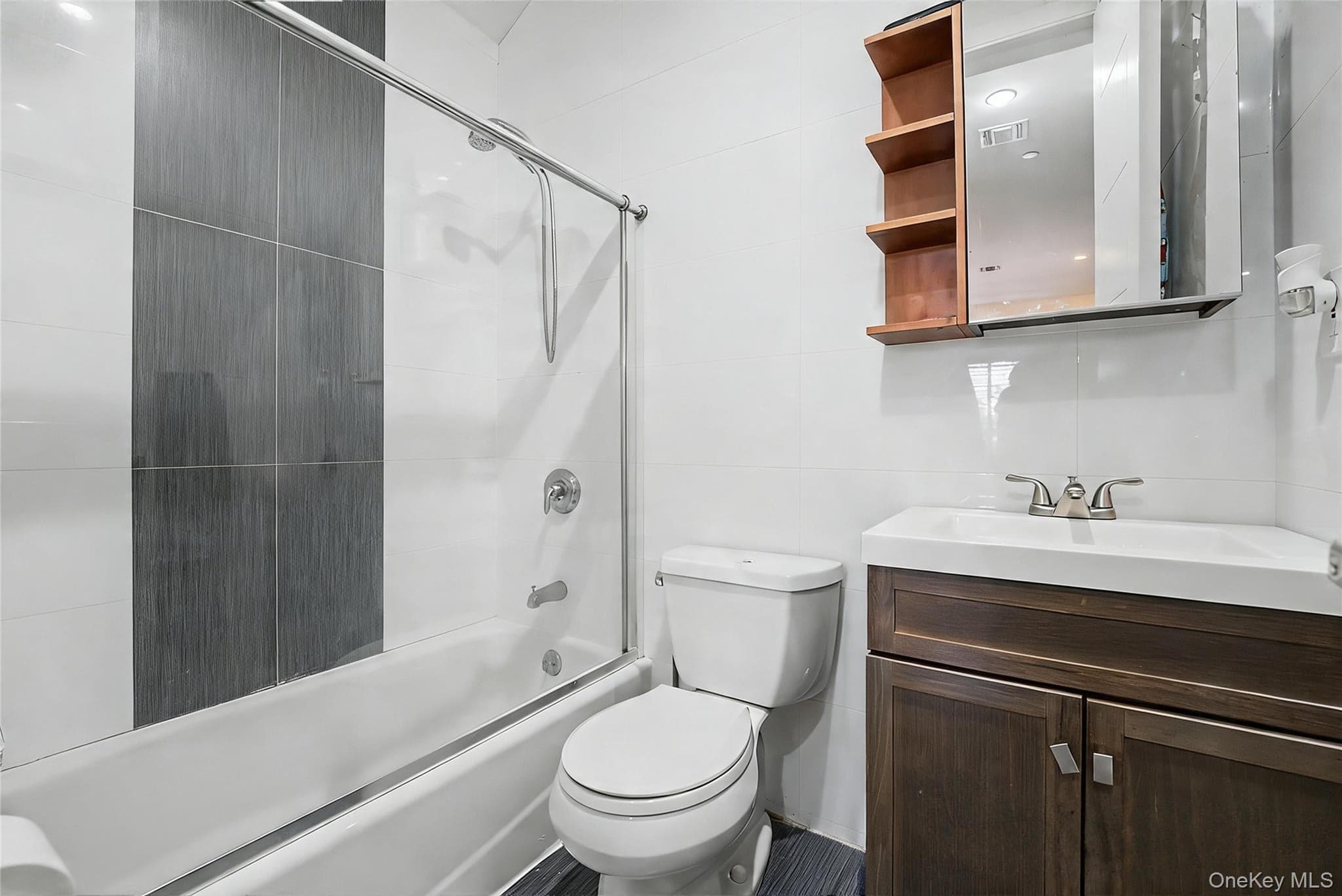 12-10 27th Avenue thumbnail 16