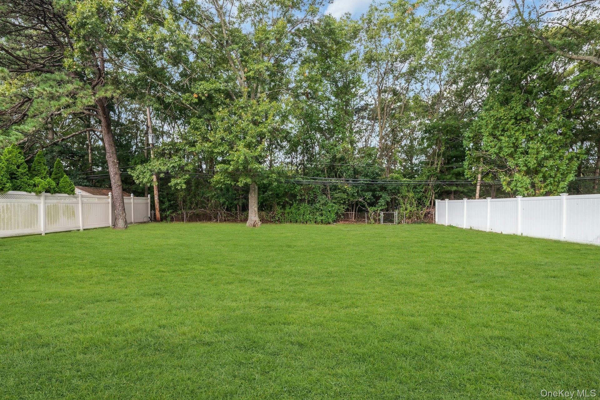 64 Skylark Drive thumbnail 21