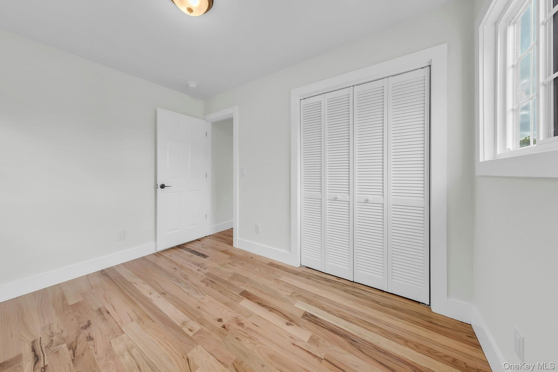 64 Skylark Drive thumbnail 13