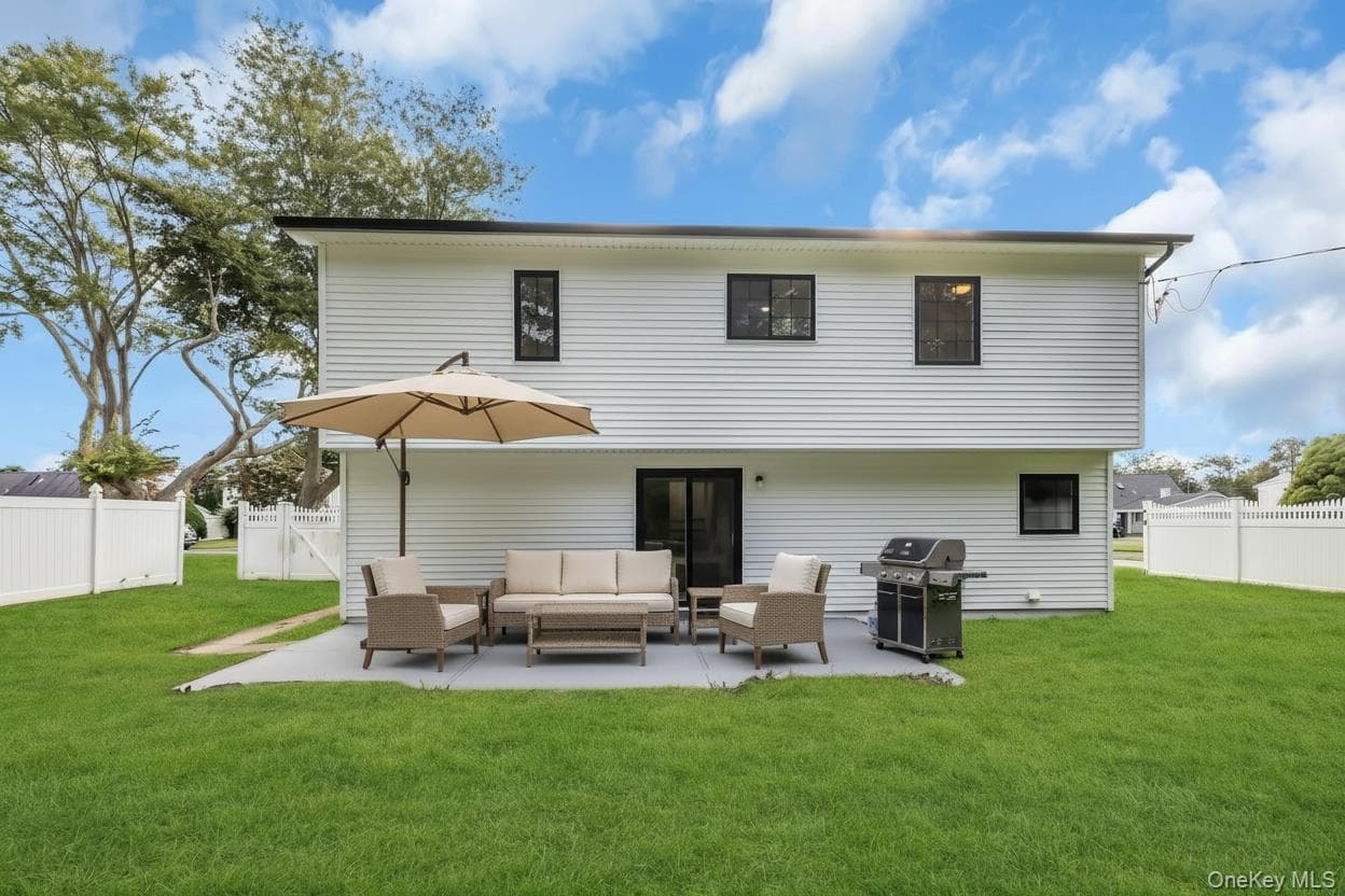 64 Skylark Drive thumbnail 24