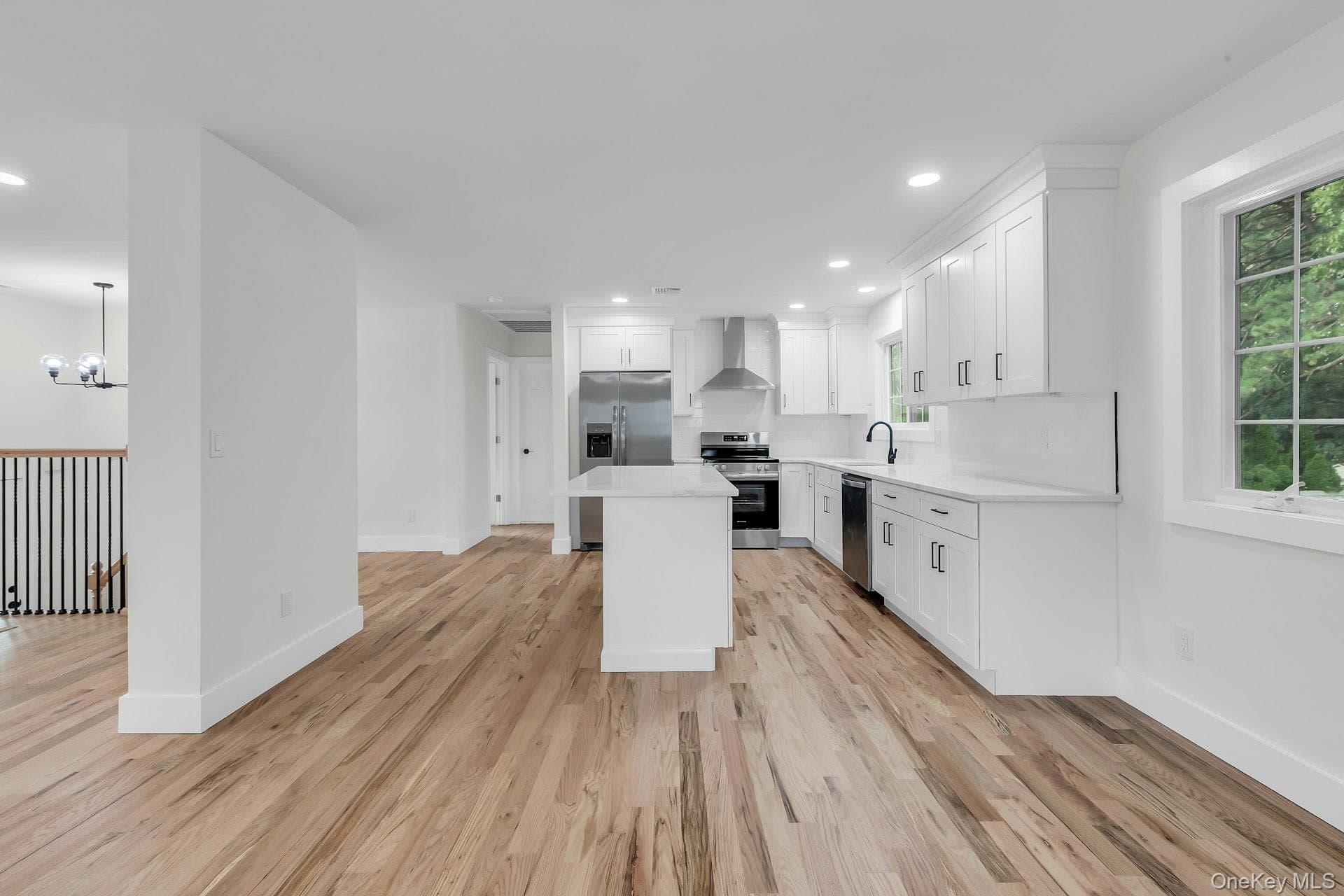 64 Skylark Drive thumbnail 10