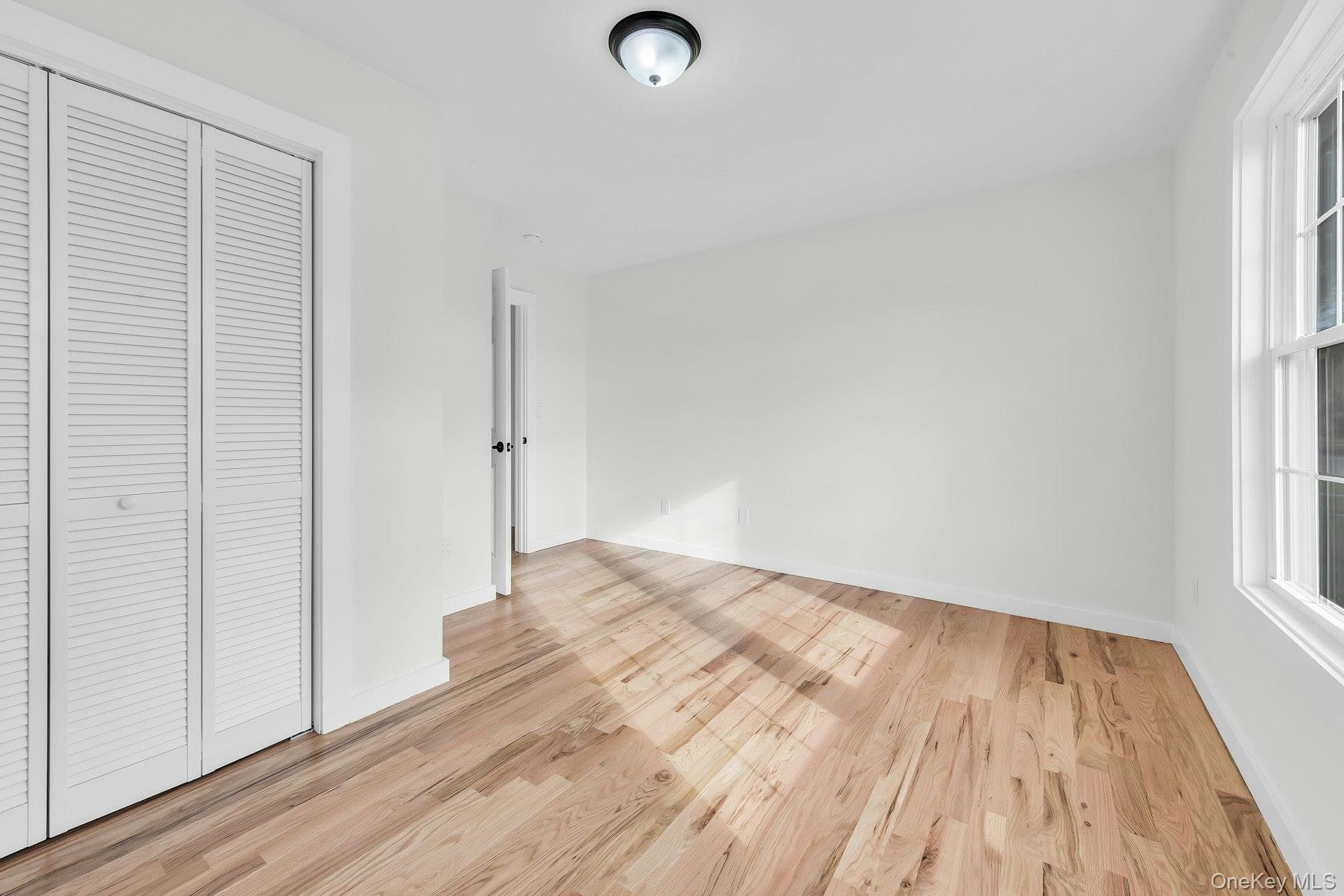 64 Skylark Drive thumbnail 14