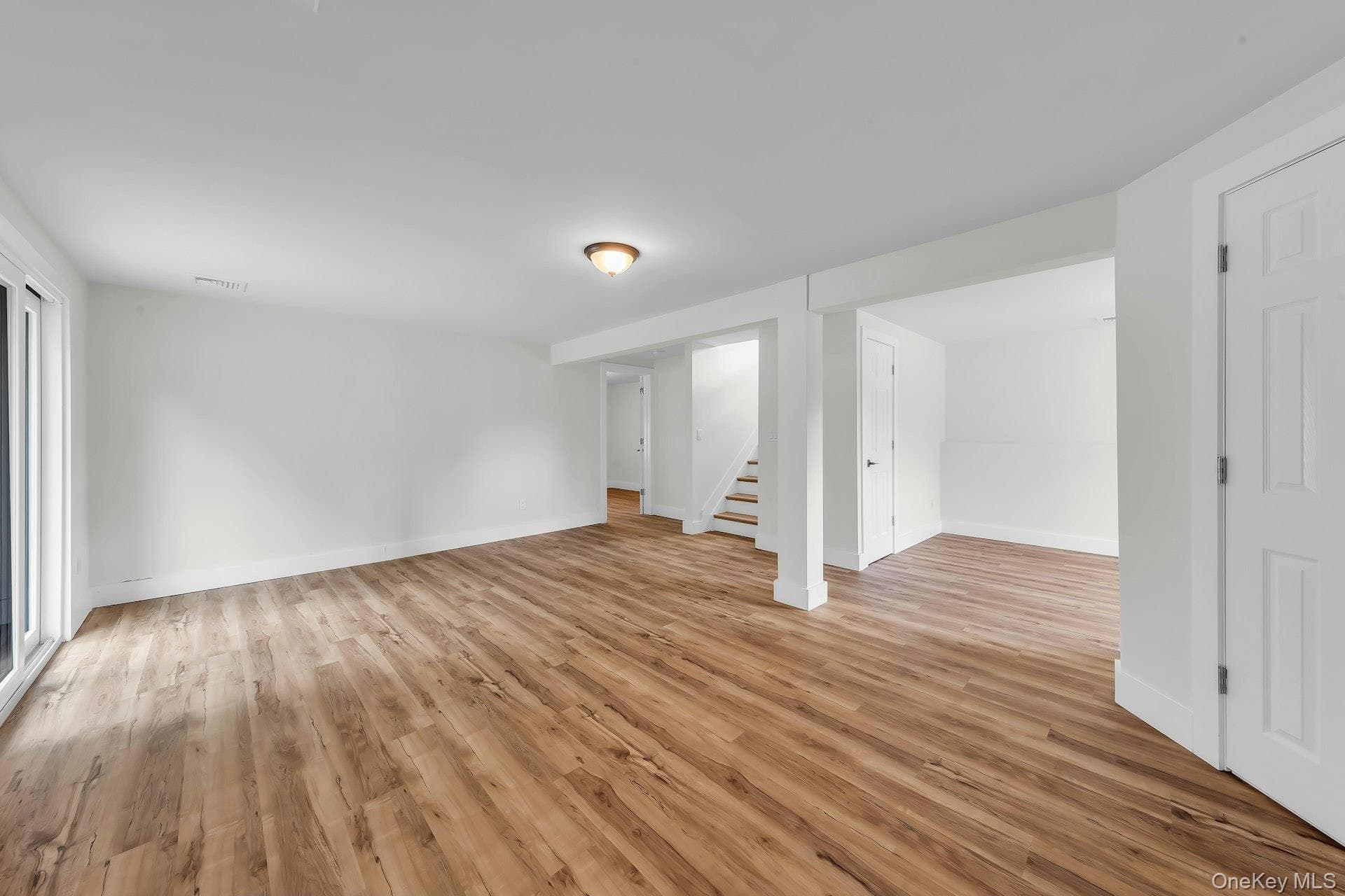 64 Skylark Drive thumbnail 16
