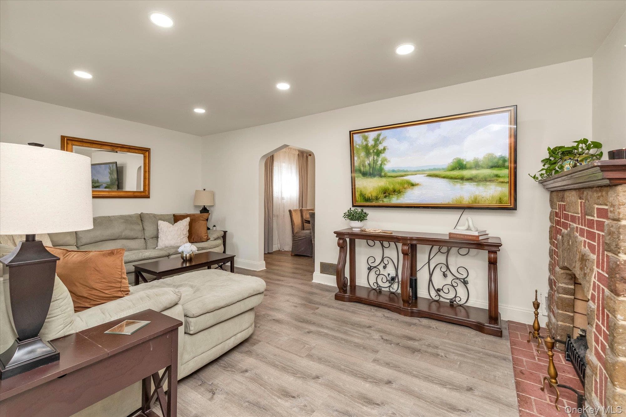 230 Emily Avenue thumbnail 5
