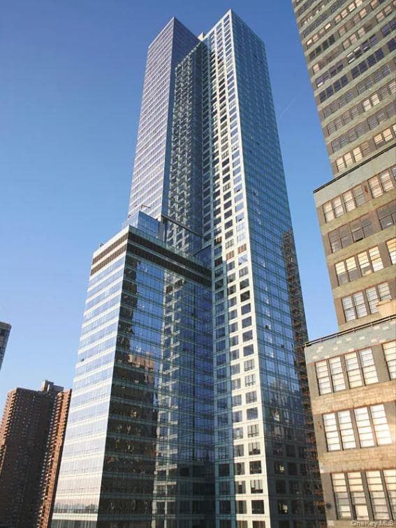 350 W 42nd Street Unit: 19I thumbnail 36