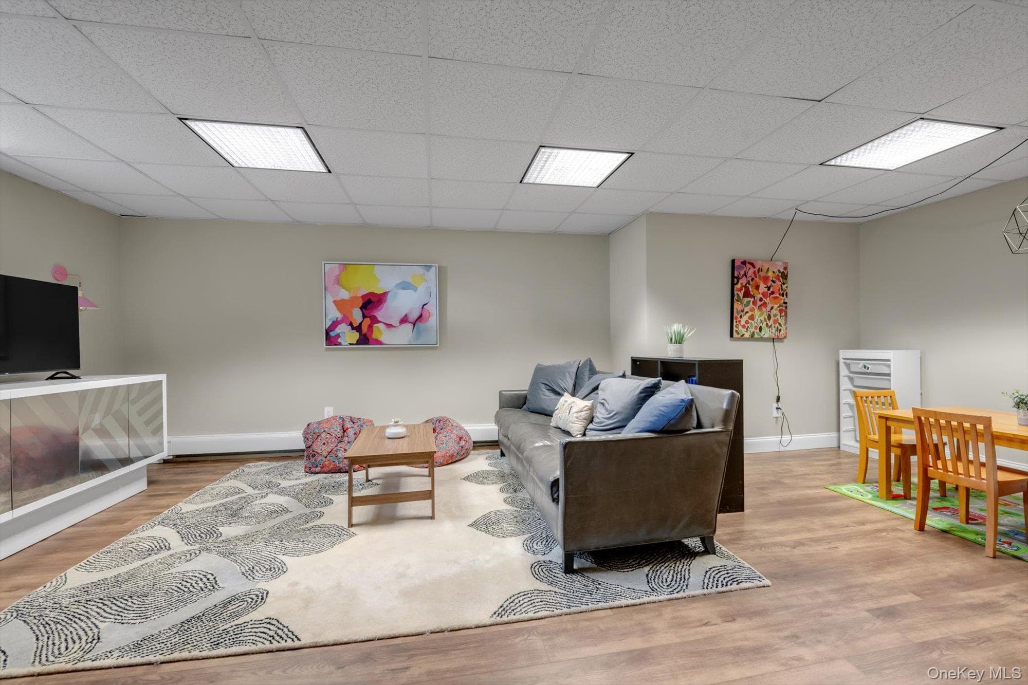 2084 Manfield Avenue thumbnail 25
