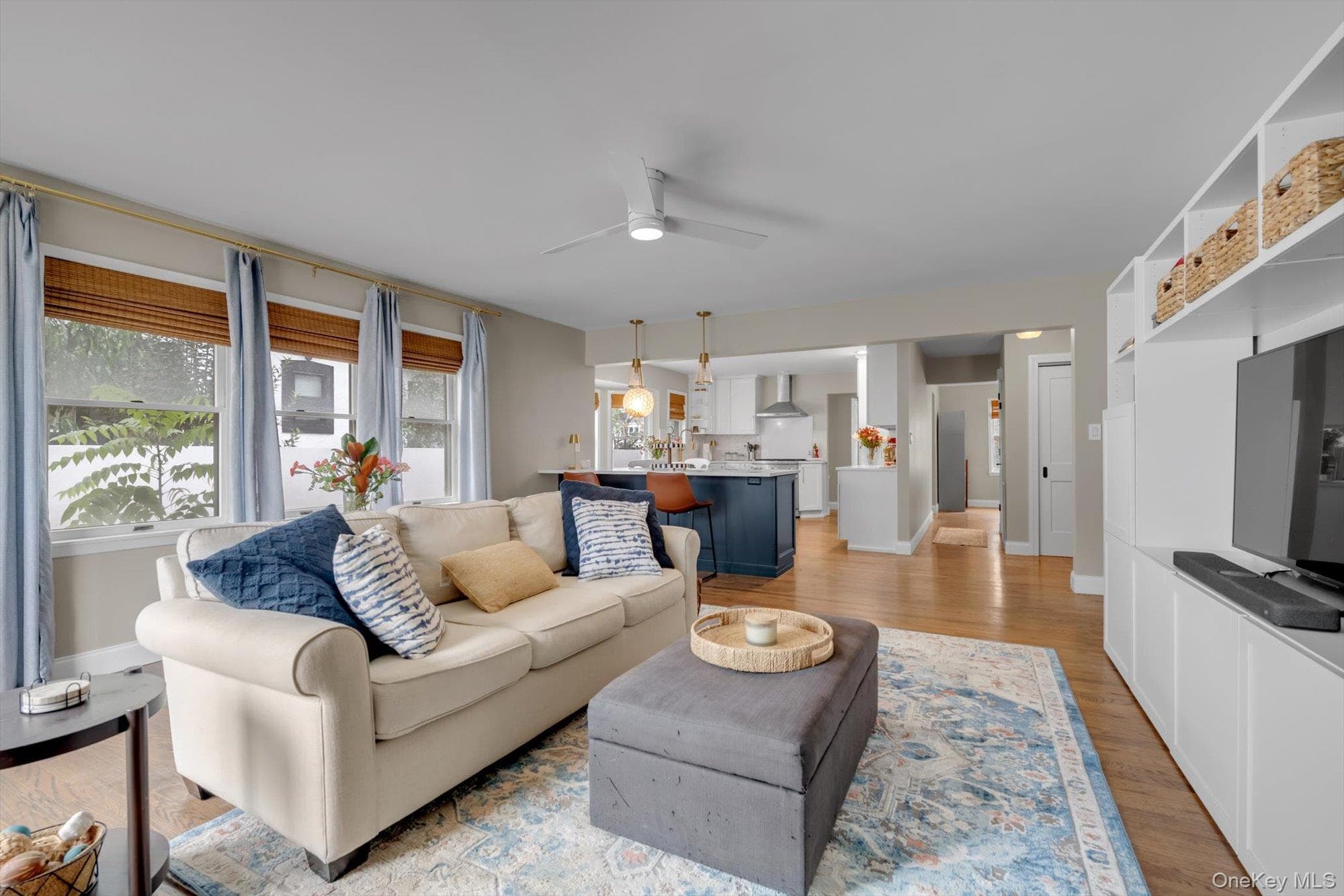 2084 Manfield Avenue thumbnail 10