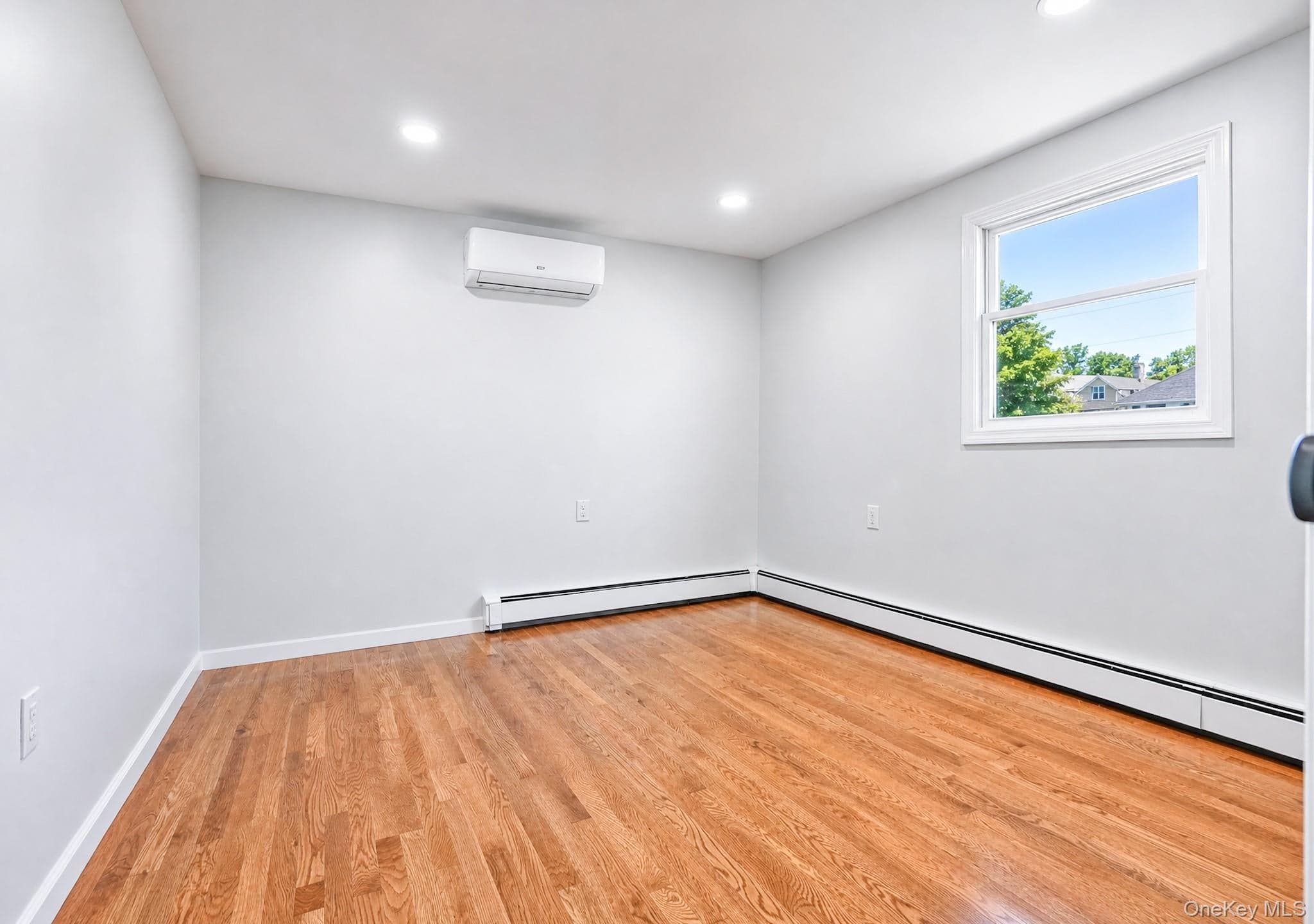 61 Cheshire Road thumbnail 18