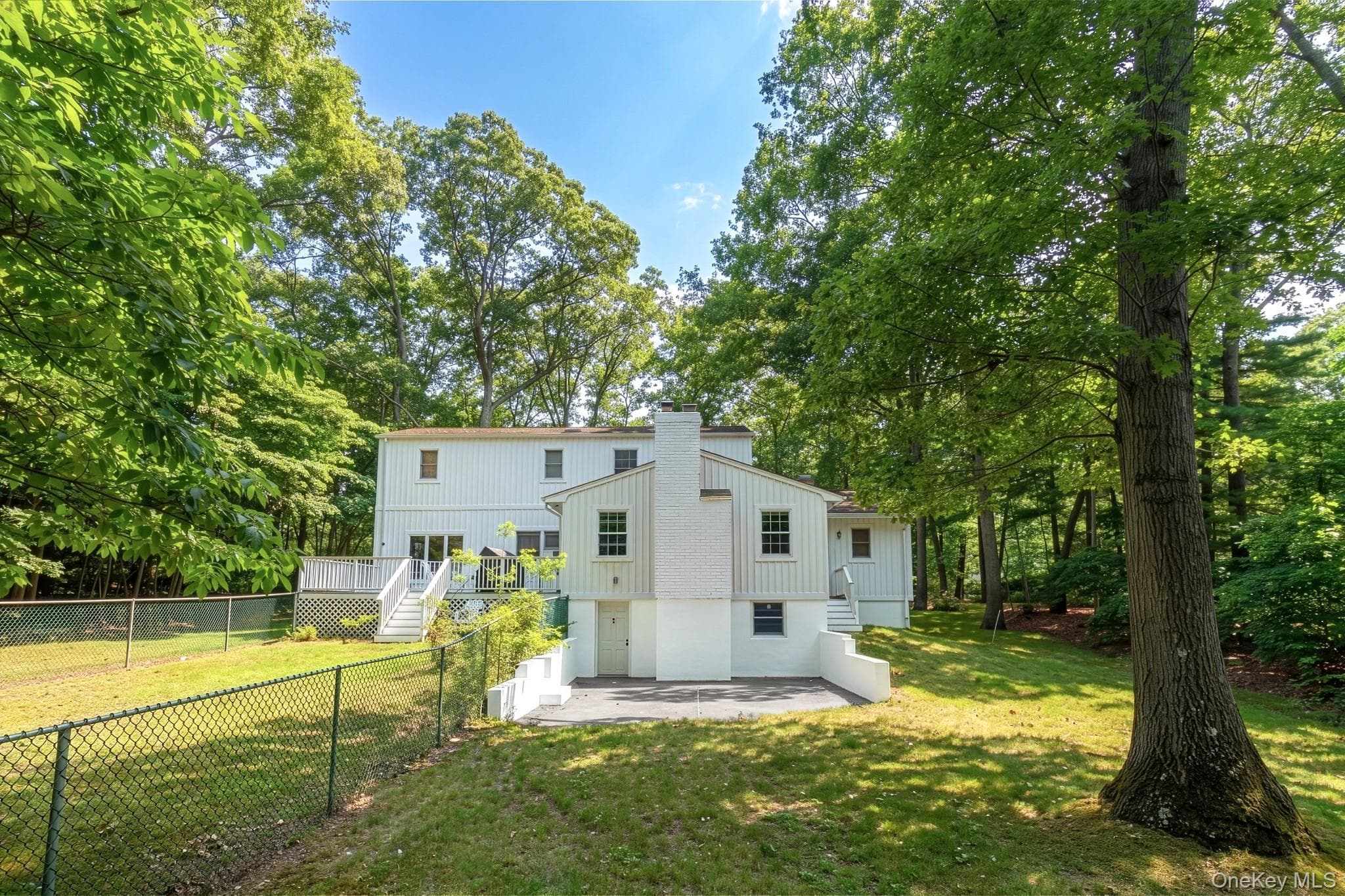 1540 Laurelwood Drive thumbnail 17