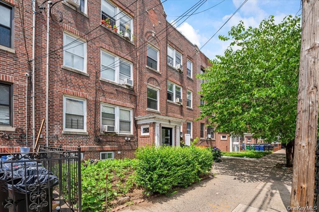 8644 123rd Street, Richmond Hill