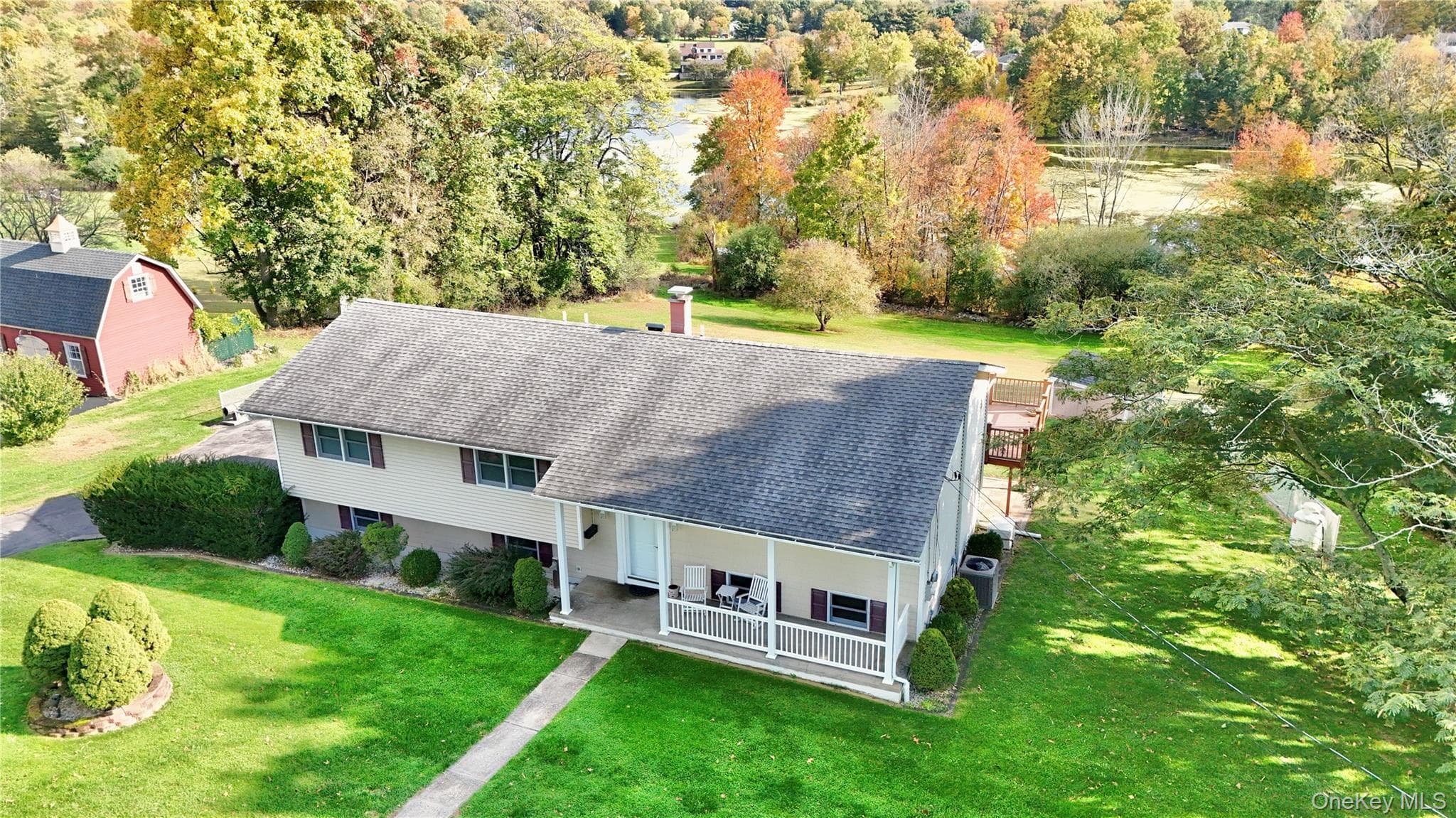 738 Ridgebury Road thumbnail 2