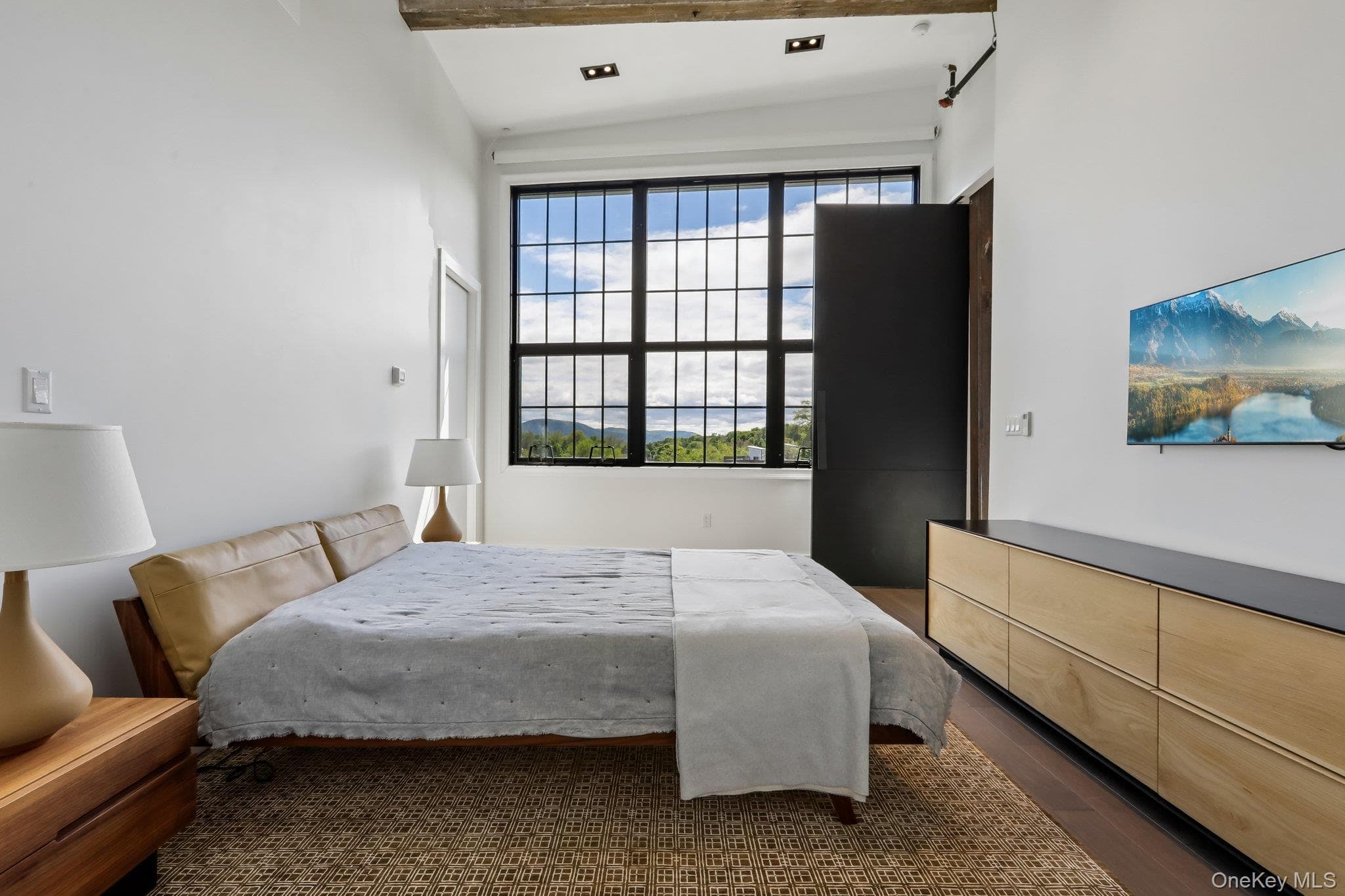 1 E Main Street Unit: 401 thumbnail 38