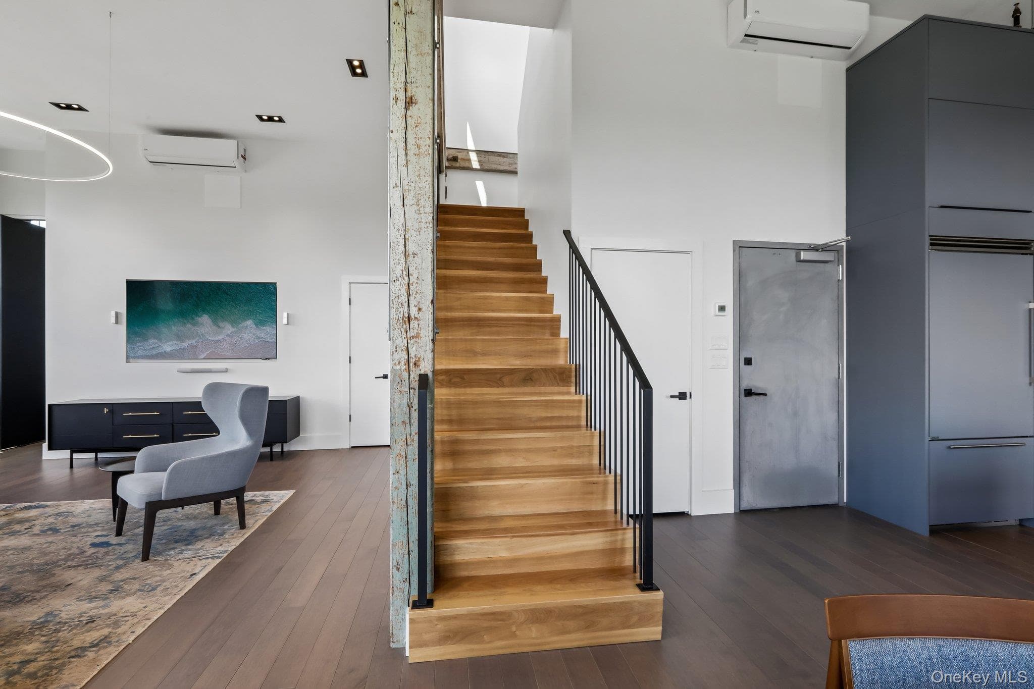 1 E Main Street Unit: 401 thumbnail 4