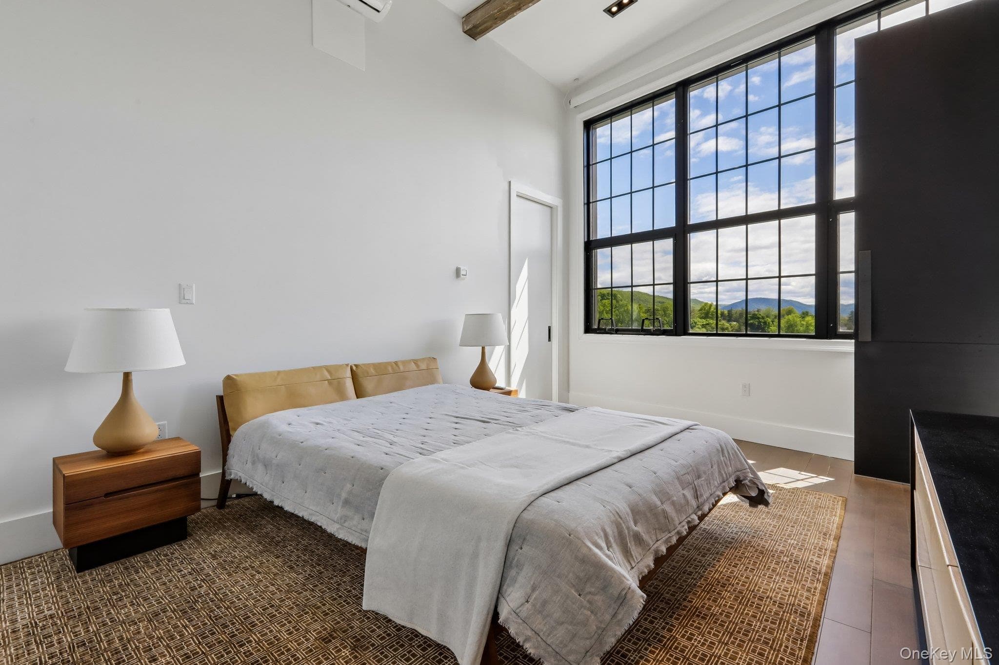 1 E Main Street Unit: 401 thumbnail 36