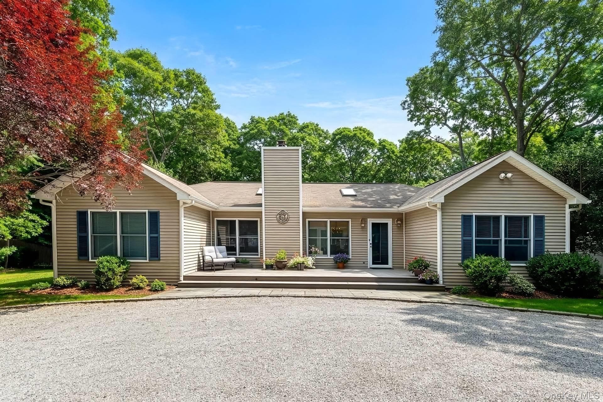 235 Norfolk Drive thumbnail 2