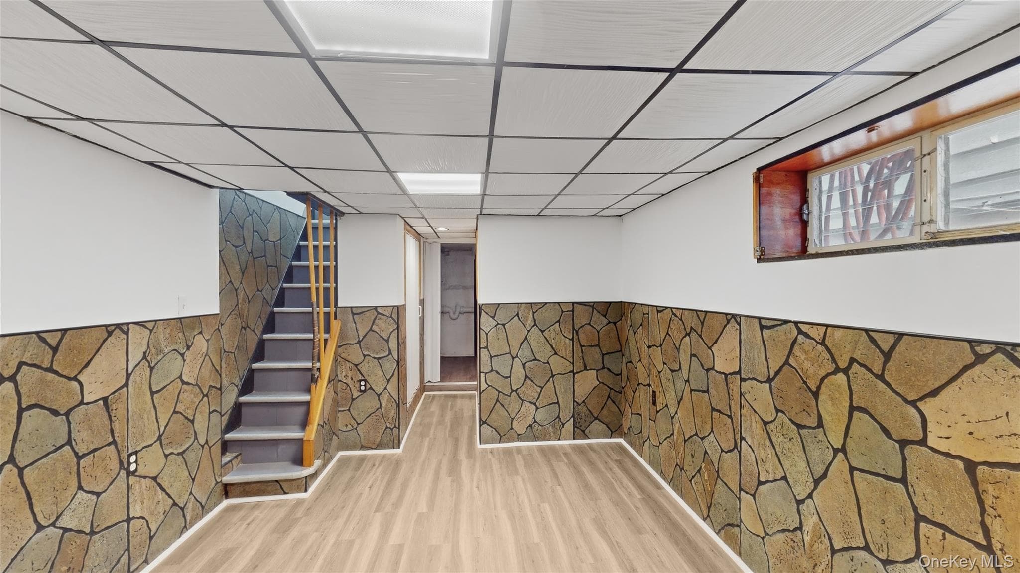 1373 E 55th Street thumbnail 16