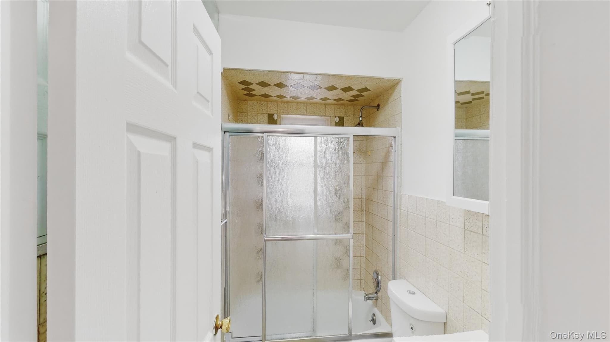 1373 E 55th Street thumbnail 13