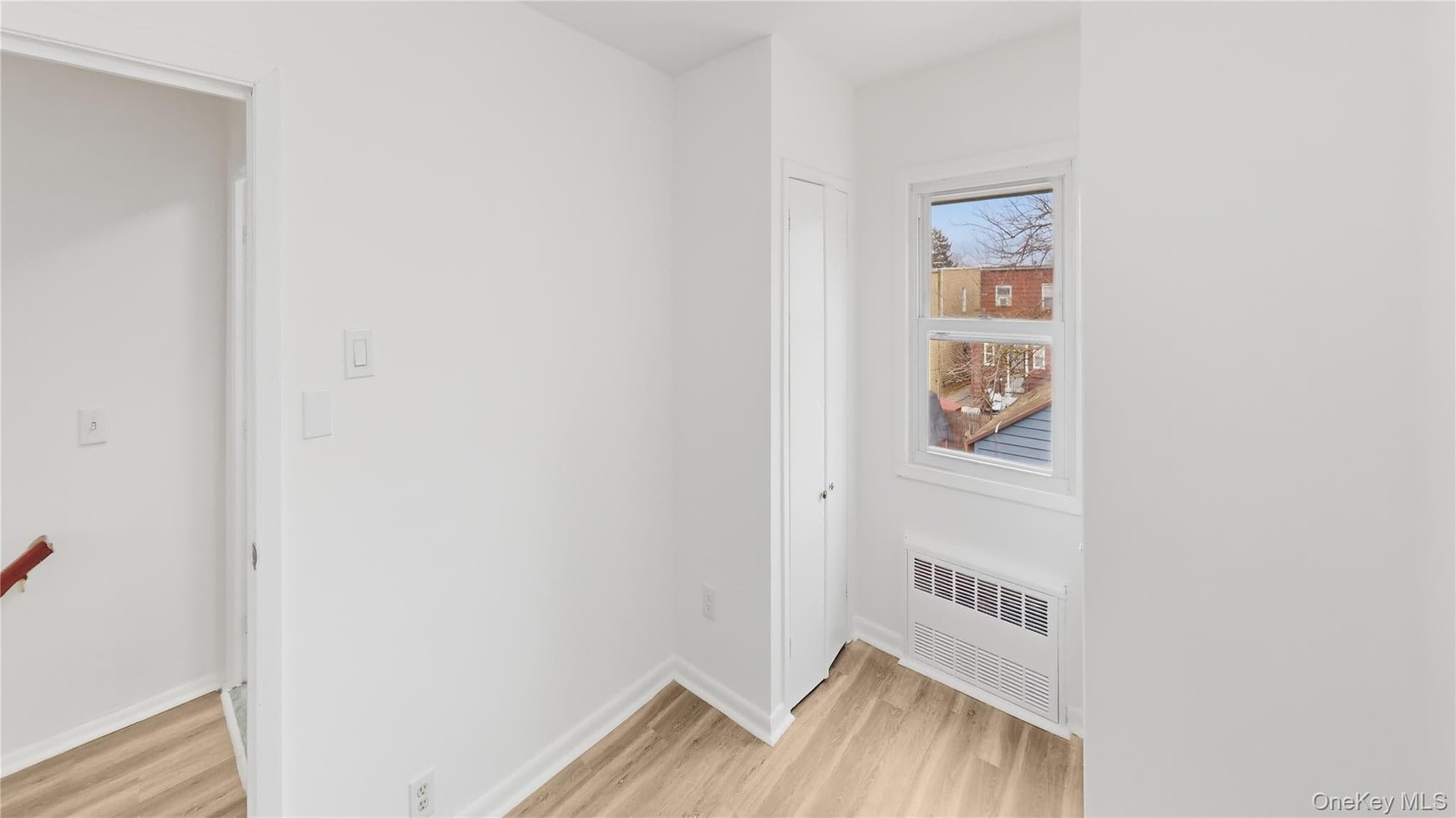 1373 E 55th Street thumbnail 14