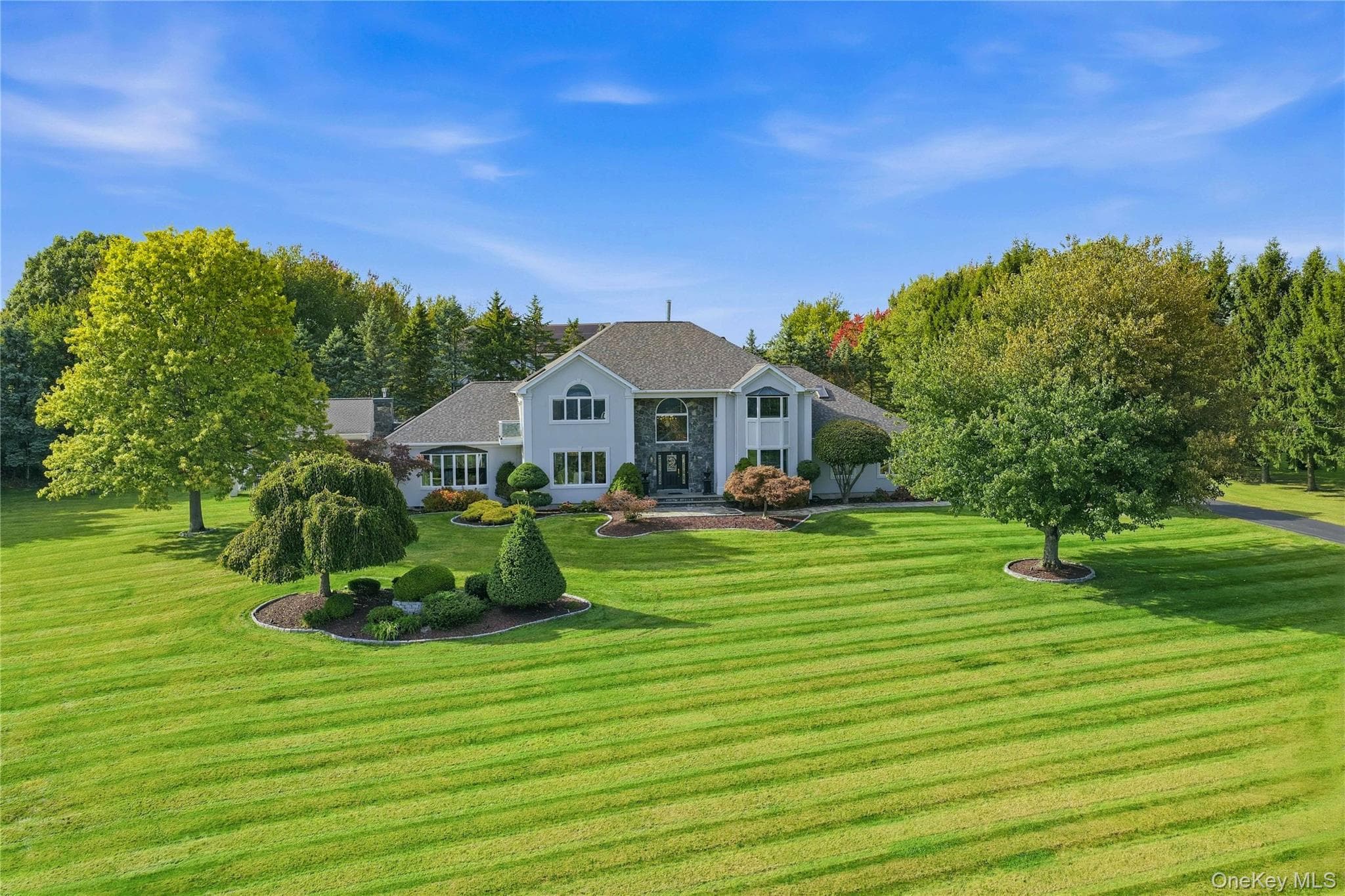 63 Far Horizons Drive, Newburgh