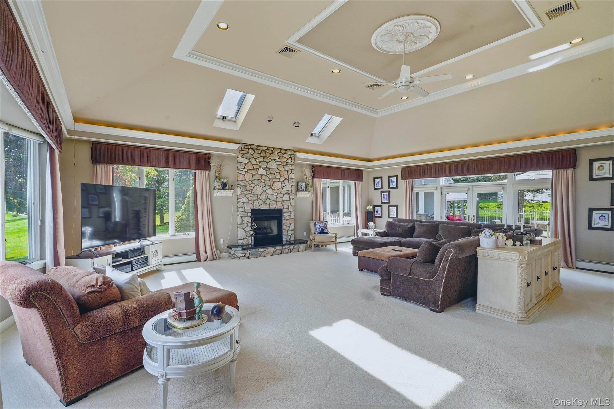 63 Far Horizons Drive thumbnail 14