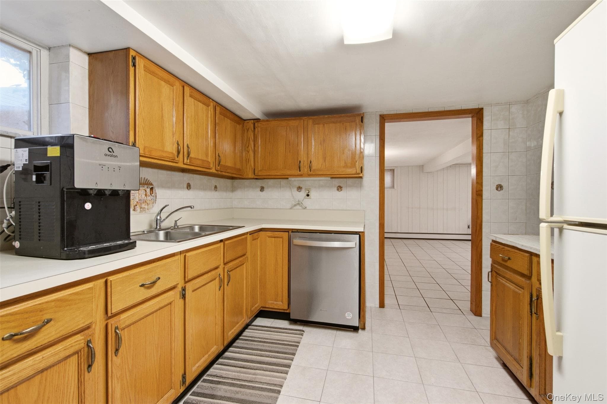 2093 Bergen Street thumbnail 25