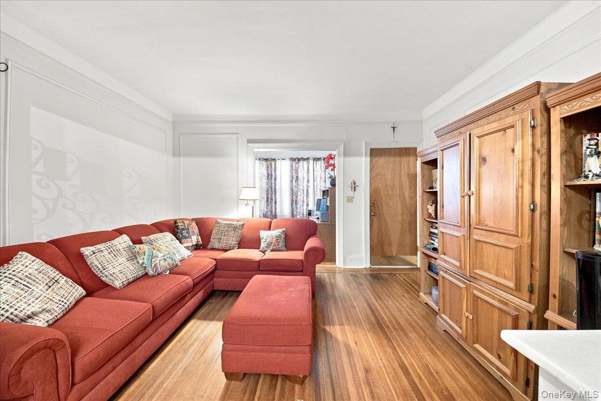 1716 Parkview Avenue thumbnail 2