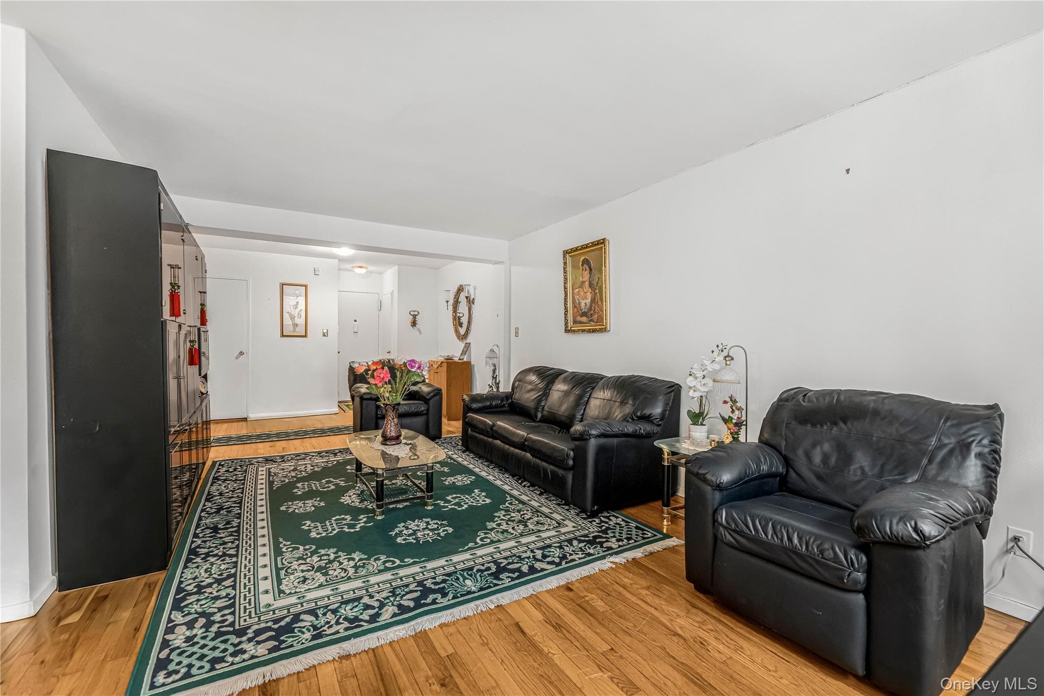 2736 Independence Avenue Unit: 2B thumbnail 2