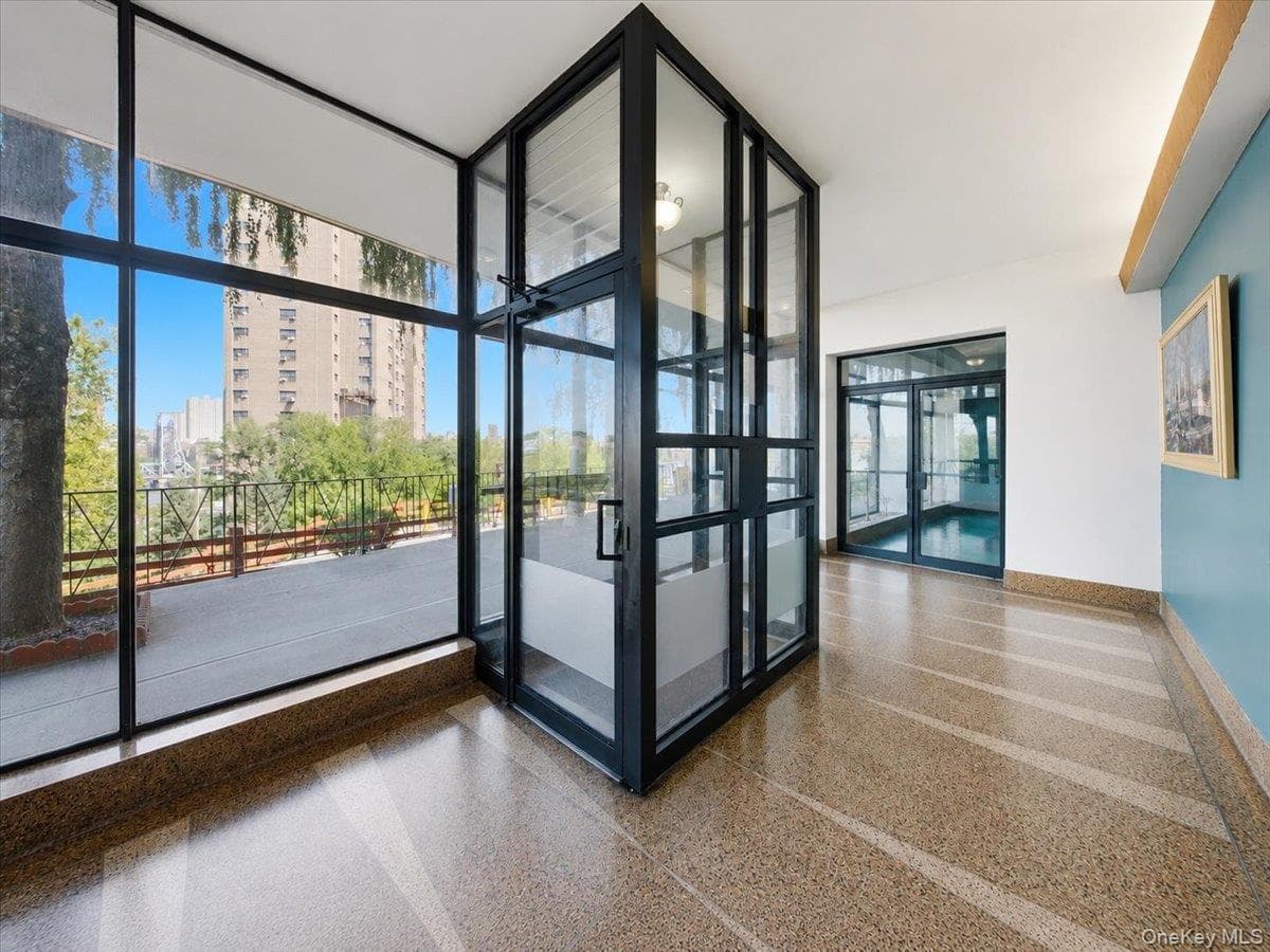 2630 Kingsbridge Terrace Unit: 5O thumbnail 19