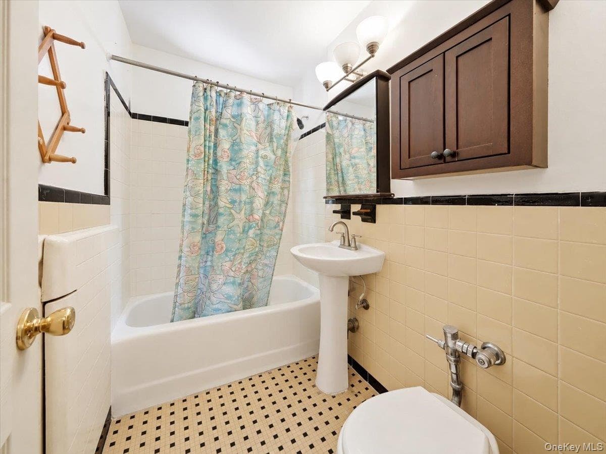 2630 Kingsbridge Terrace Unit: 5O thumbnail 10