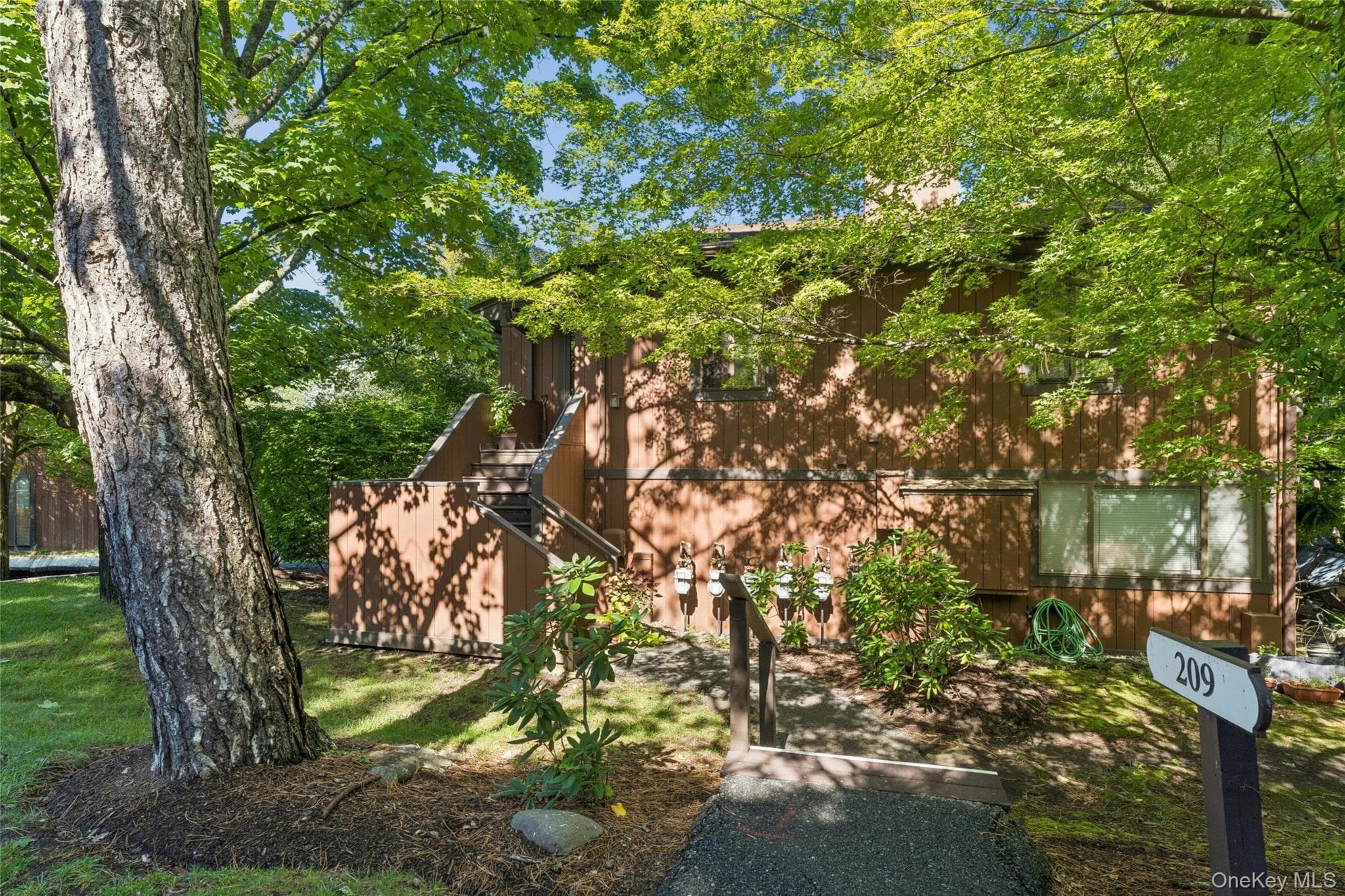209 Martling Avenue thumbnail 38