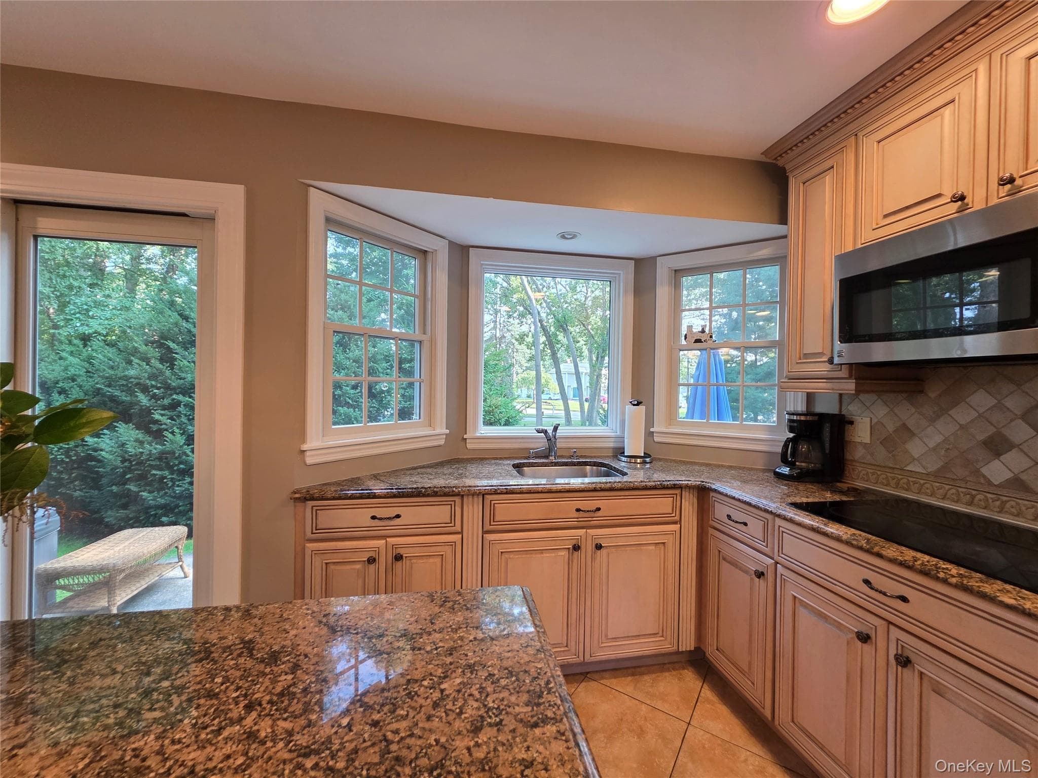 2 Deerfield Drive thumbnail 8