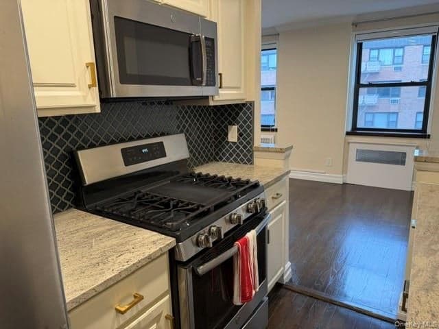 3 Birchwood Court Unit: 4M thumbnail 5