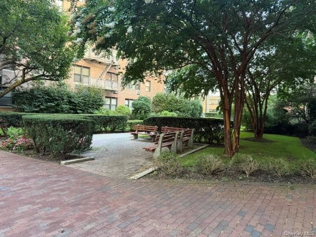 3 Birchwood Court Unit: 4M thumbnail 17