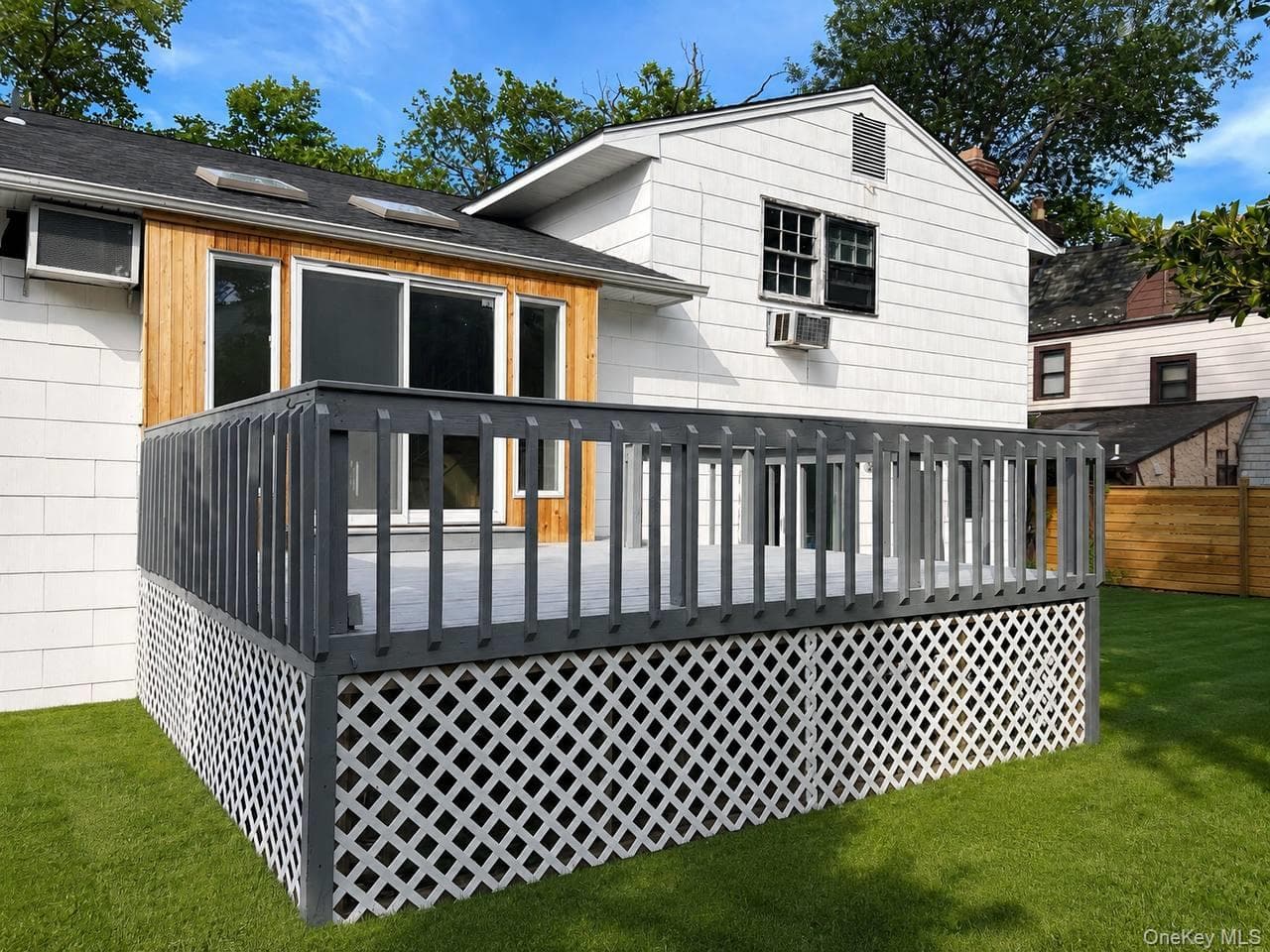 3320 Frederick Street thumbnail 2