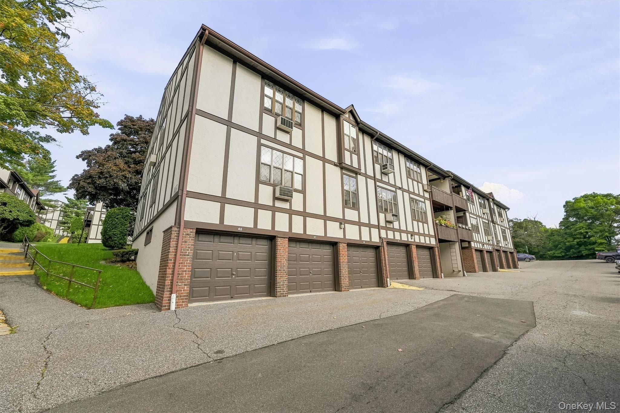 631 Sierra Vista Lane thumbnail 31