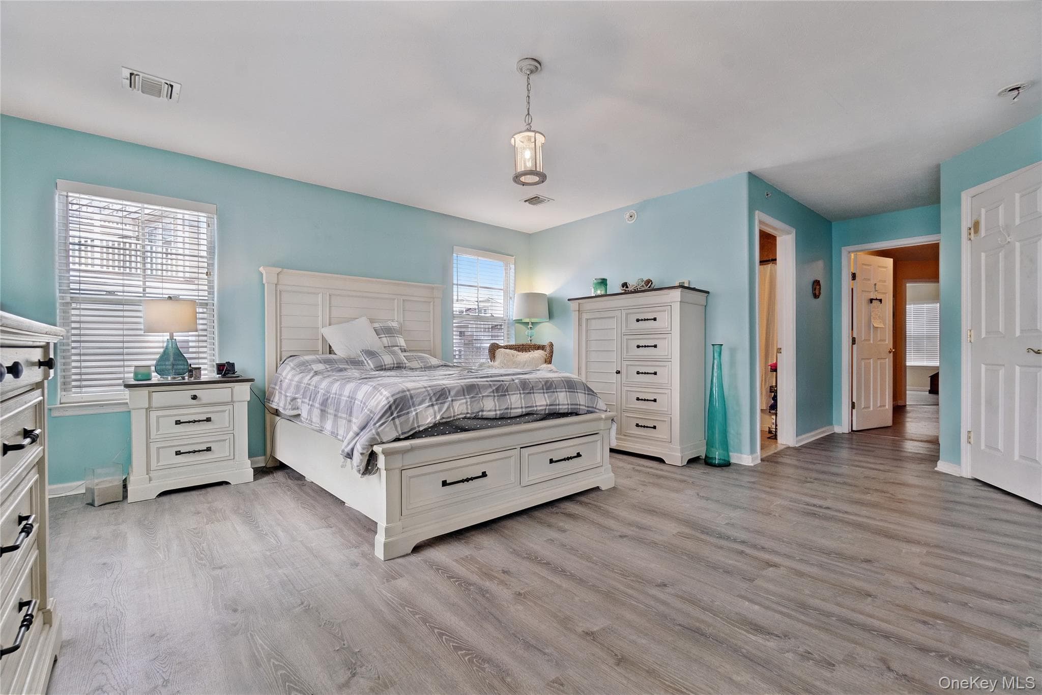 6428 Ocean Avenue thumbnail 12