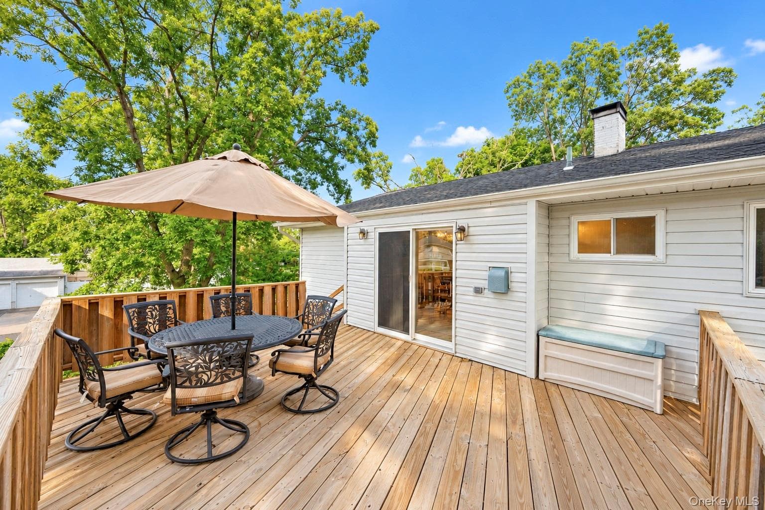36 Deer Park Boulevard thumbnail 11