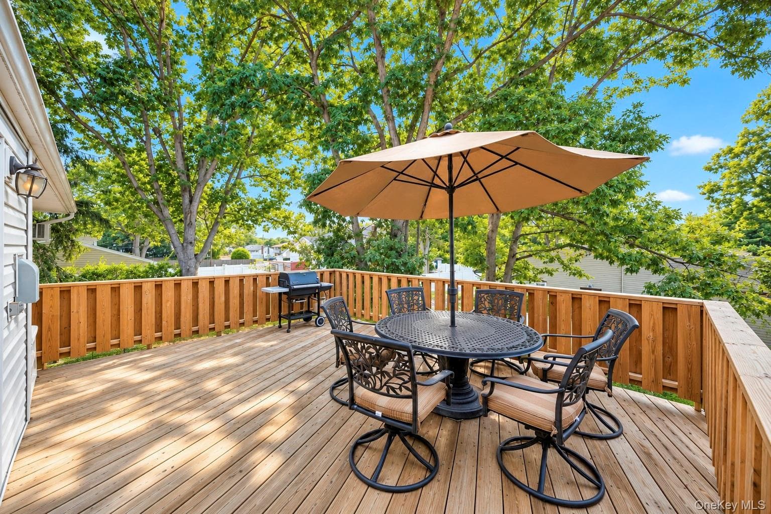 36 Deer Park Boulevard thumbnail 10