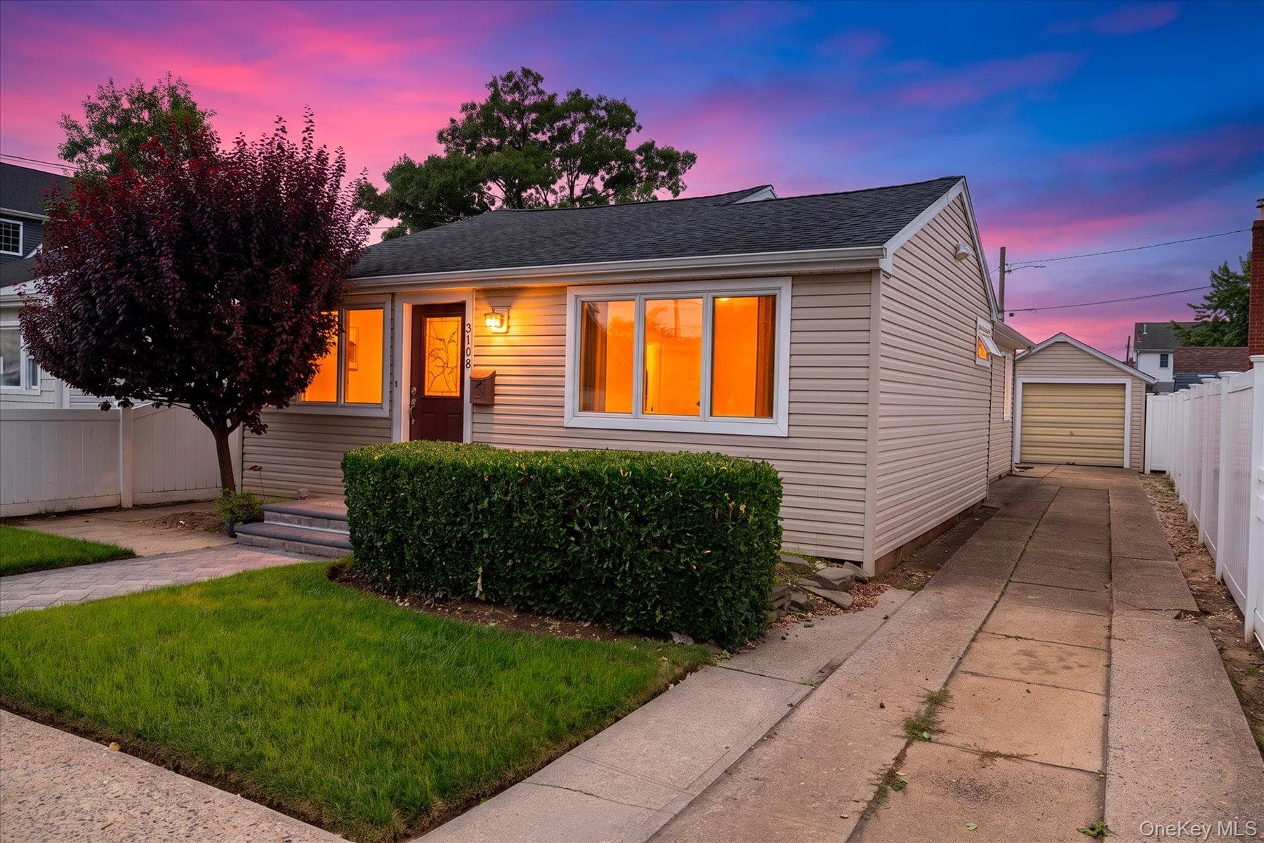 3108 Royal Avenue photo 1