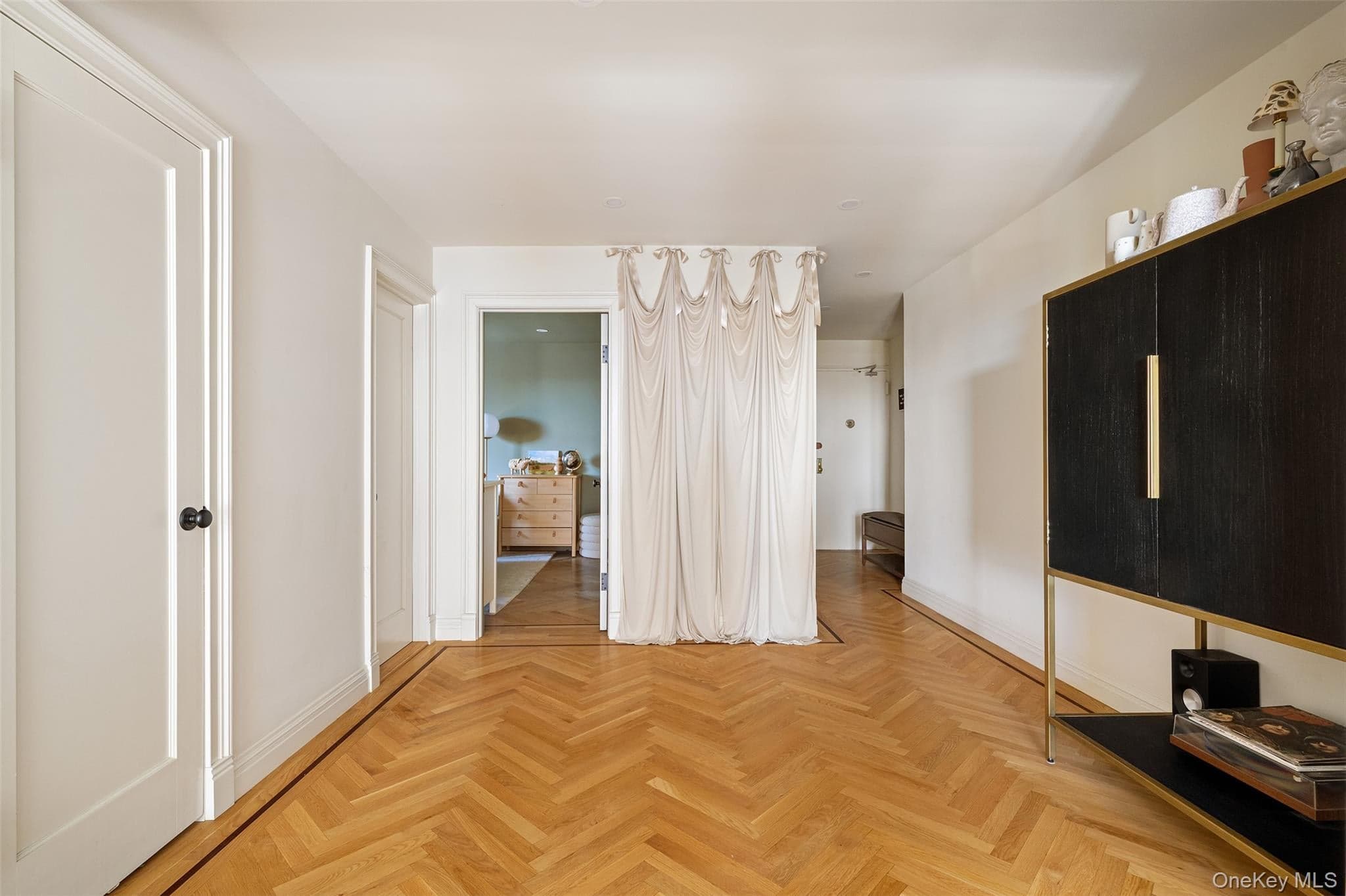 7423 Ridge Boulevard Unit: 4E thumbnail 10