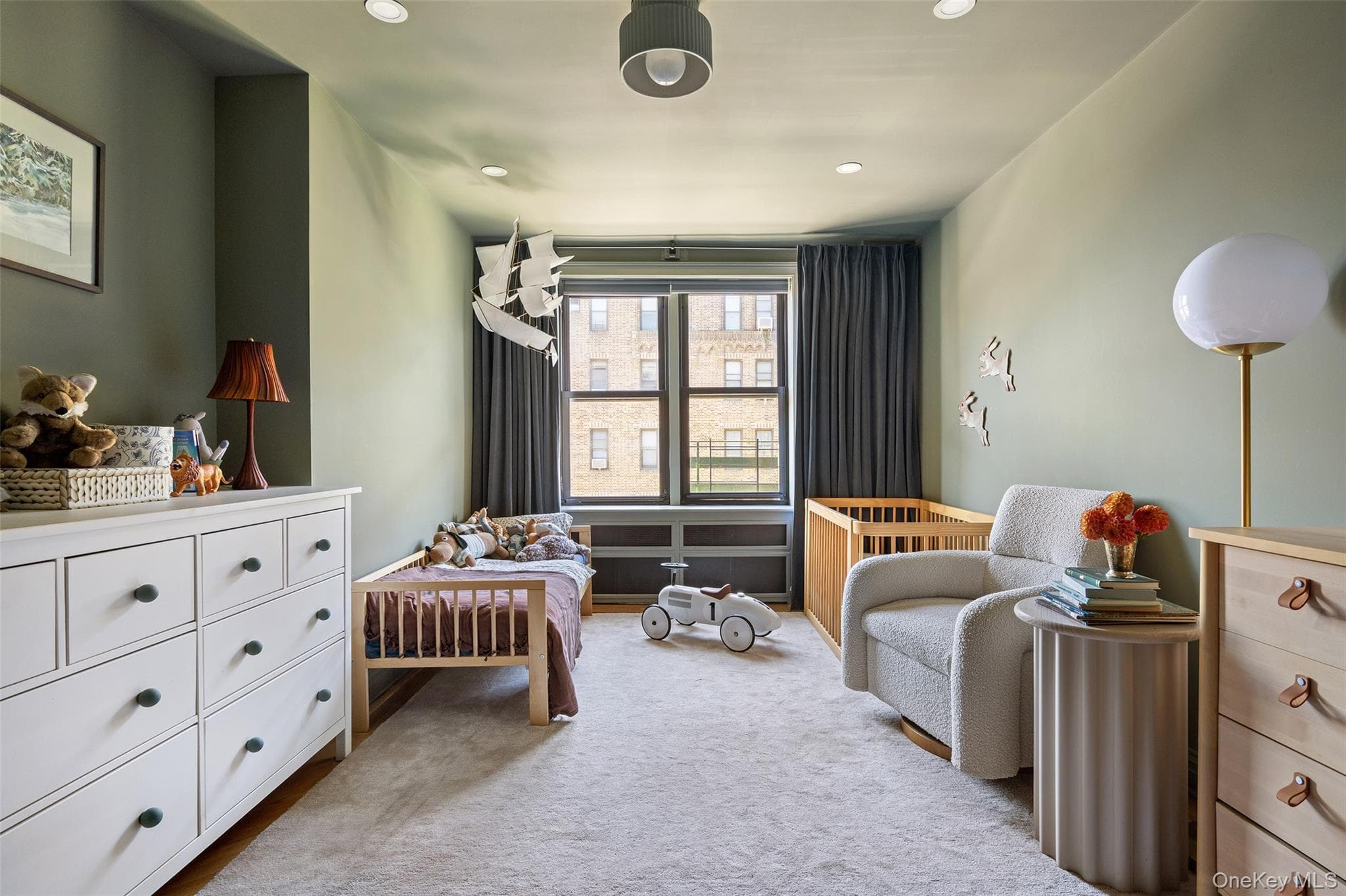 7423 Ridge Boulevard Unit: 4E thumbnail 7