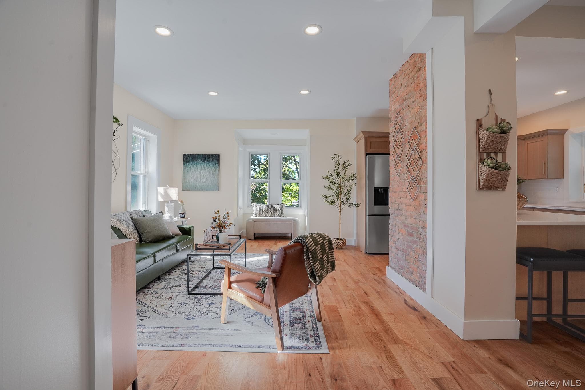10 Robinson Street thumbnail 8